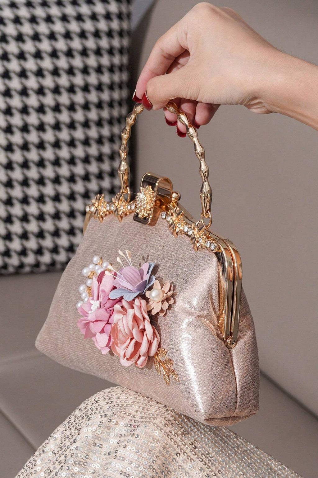 Light Champagne Shimmer Fabric 3D Floral Pearl Kiss Lock Clutch Bag Twisted Bamboo Gold Metal Top Handle