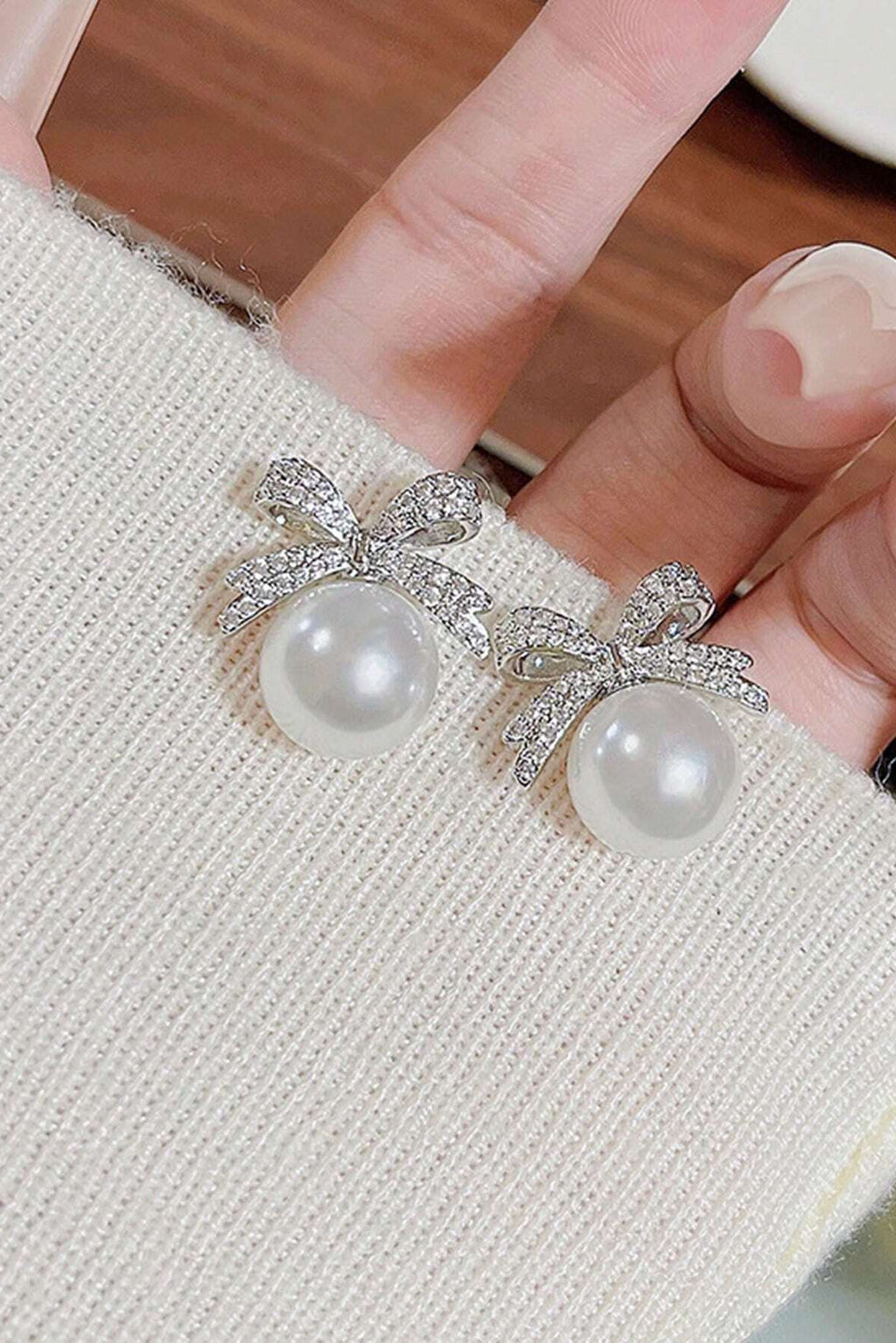 Dainty Crystal Bow Pearl Stud Earrings Silver Feminine Jewelry