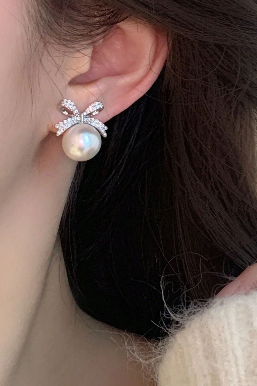 Dainty Crystal Bow Pearl Stud Earrings Silver Feminine Jewelry