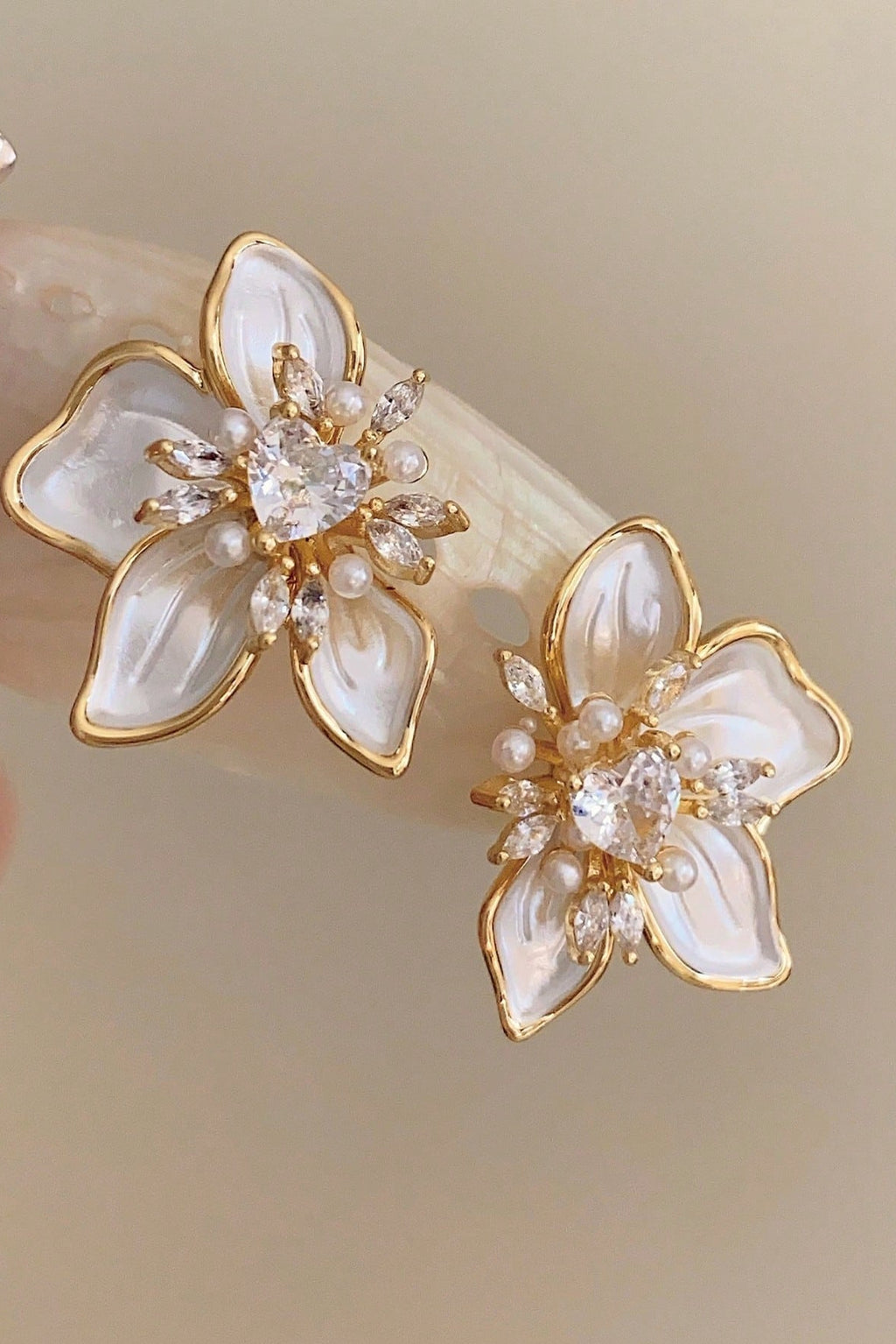 Gold Tone Mother of Pearl Flower Stud Earrings Heart CZ Pearl Accent Elegant Bridal Jewelry