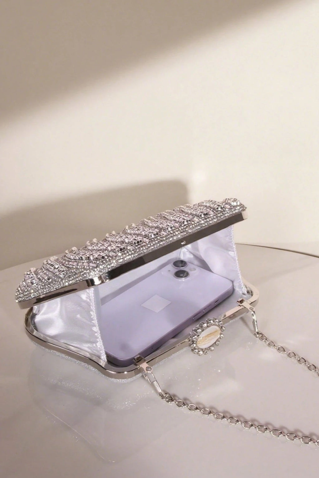 Diagonal Stripe Full Crystal Rhinestone Silver Kiss Lock Clutch Bag