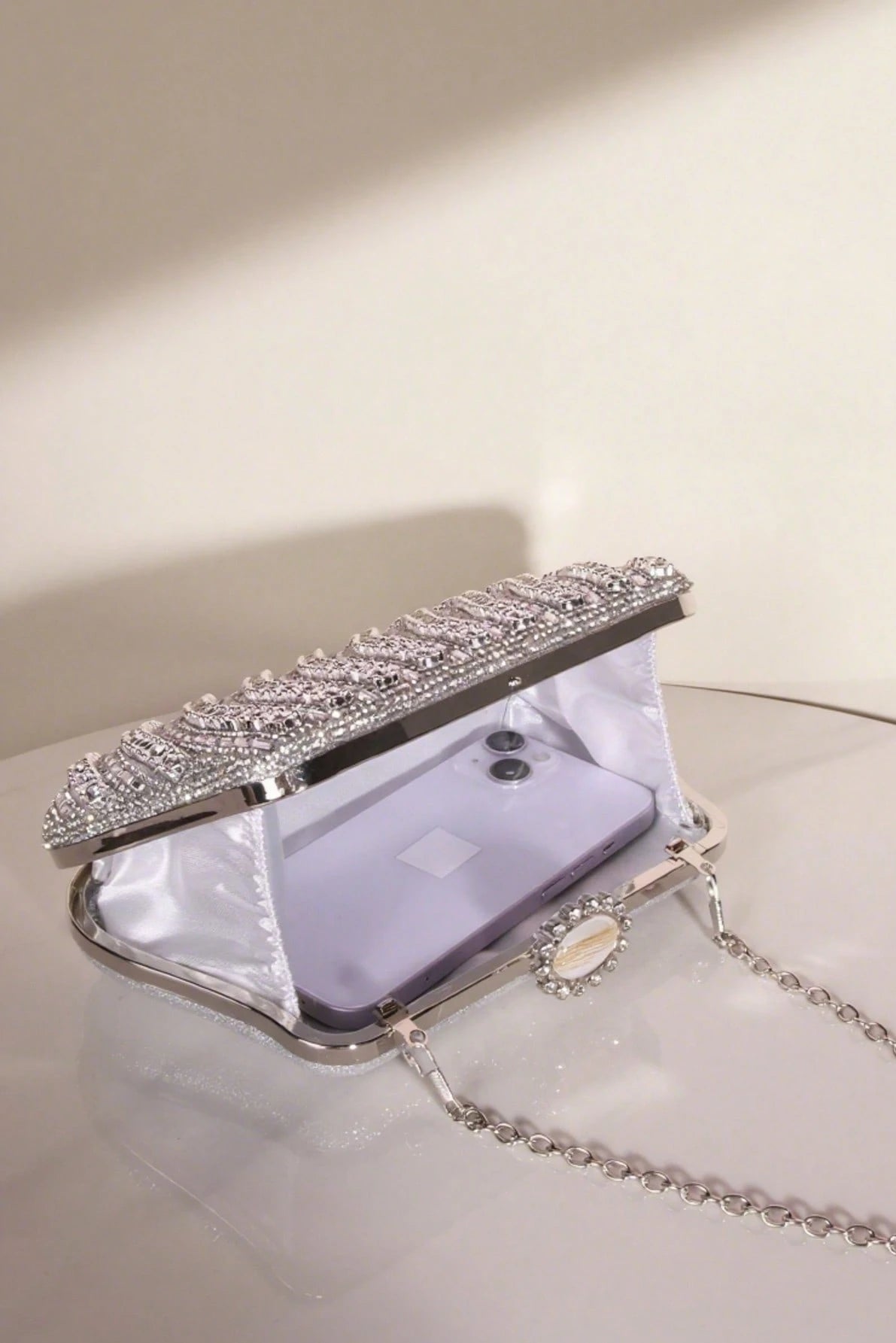 Diagonal Stripe Full Crystal Rhinestone Silver Kiss Lock Clutch Bag