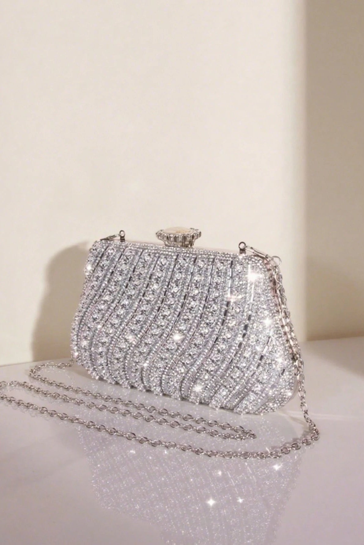 Diagonal Stripe Full Crystal Rhinestone Silver Kiss Lock Clutch Bag