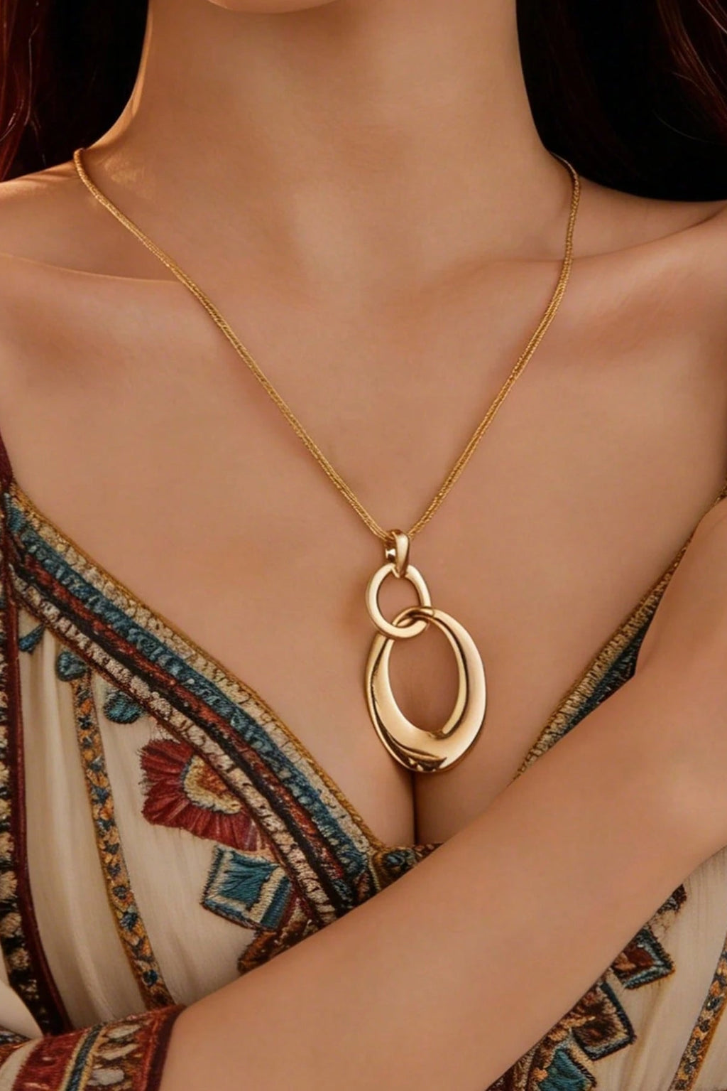 Modern Linked Oval Gold Pendant Long Necklace