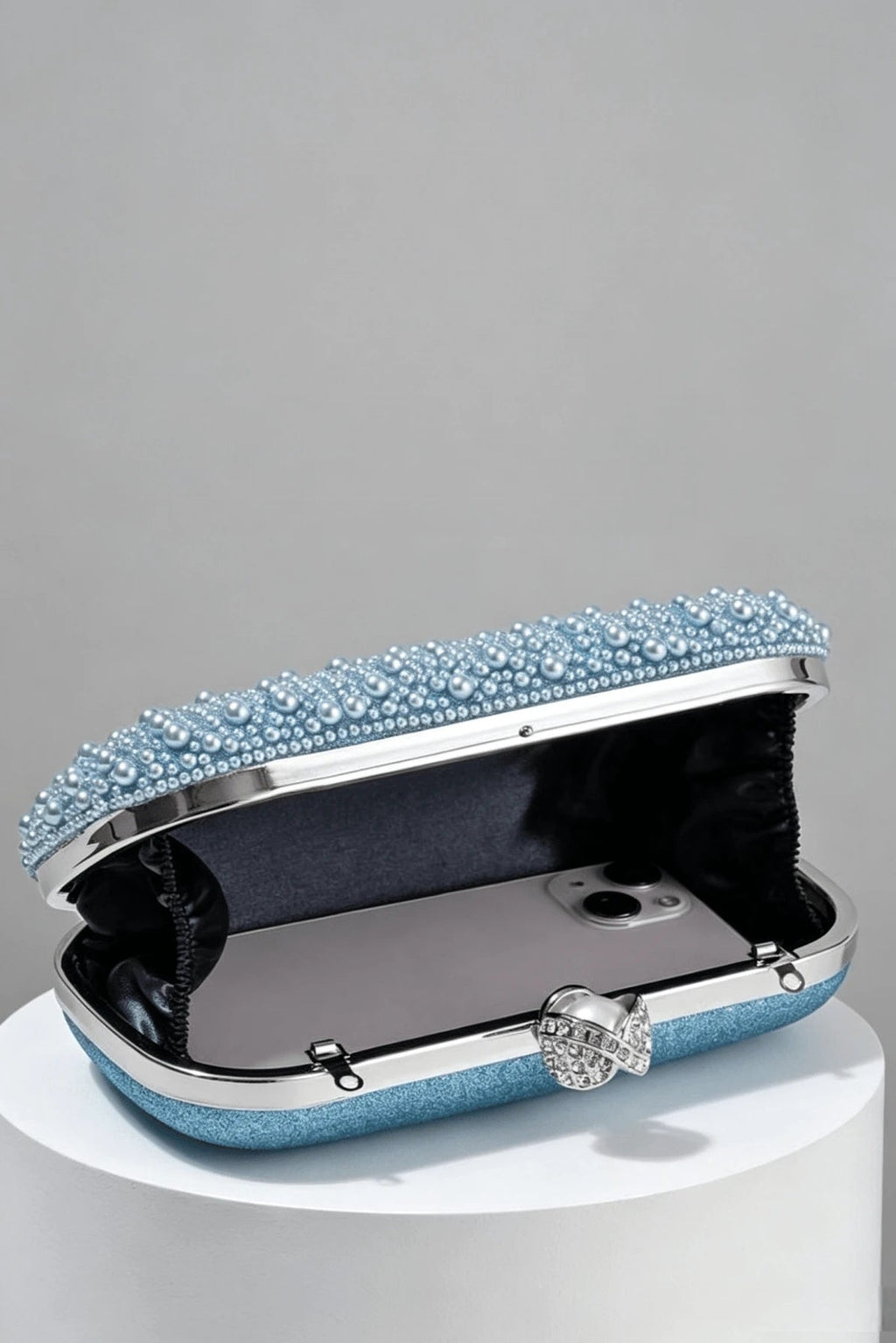 Mixed Bead Pastel Blue Pearl Kiss Lock Rectangular Clutch Bag