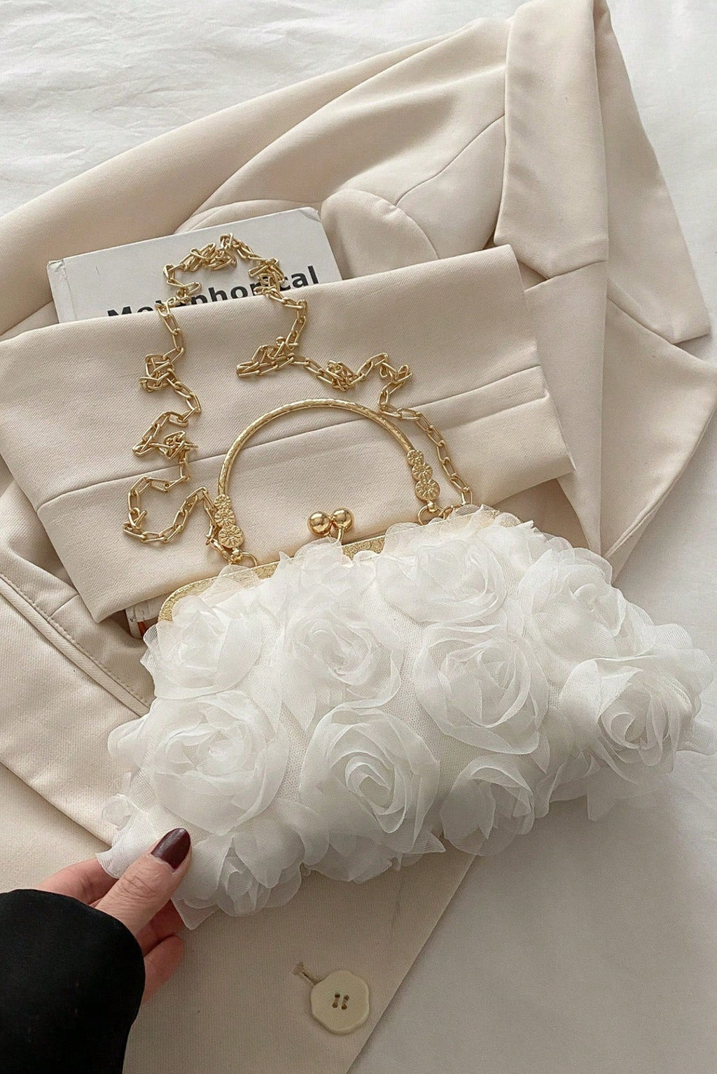 Pure White 3D Floral Kiss Lock Clutch with Gold Chain & Ring Handle