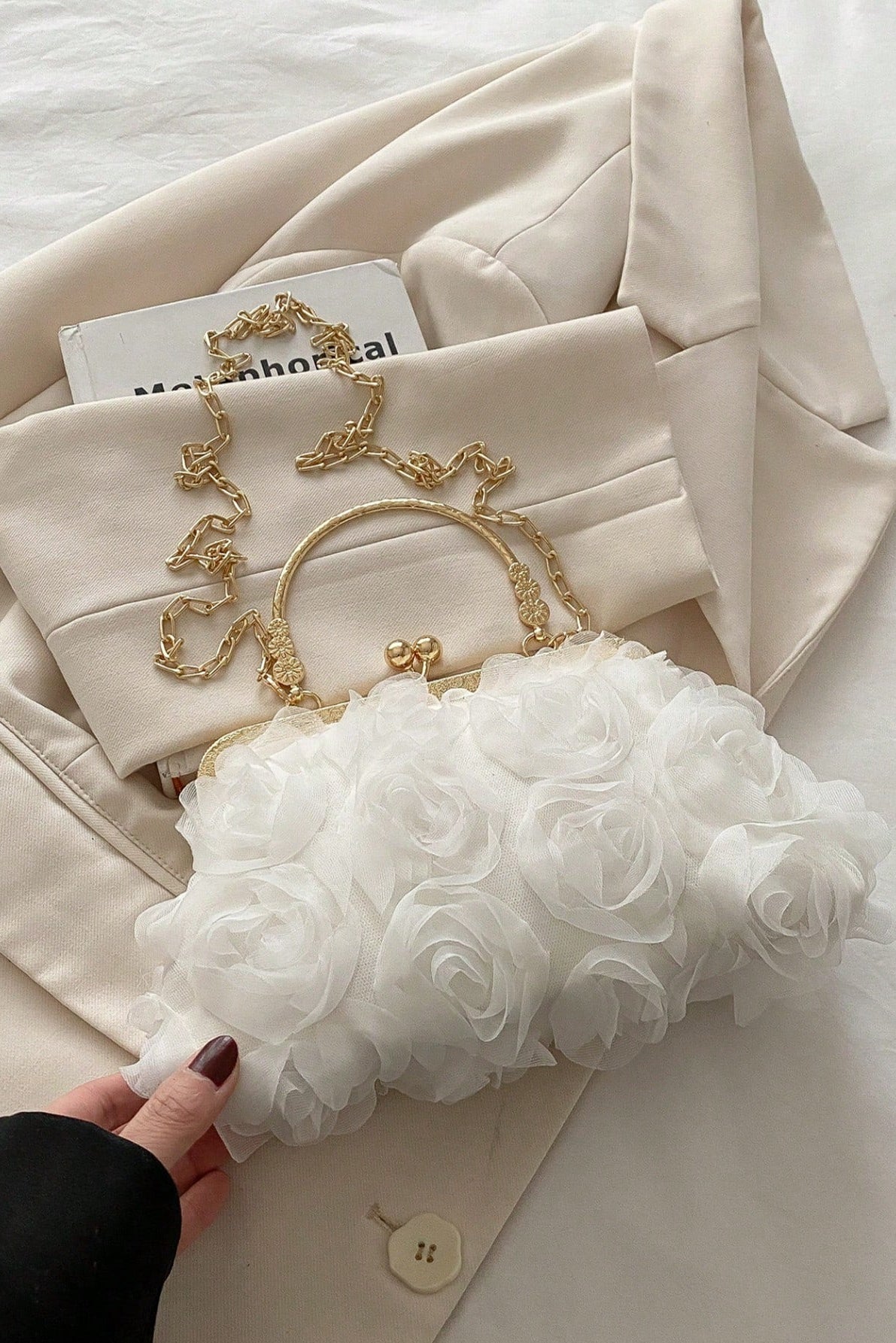 Pure White 3D Floral Kiss Lock Clutch with Gold Chain & Ring Handle