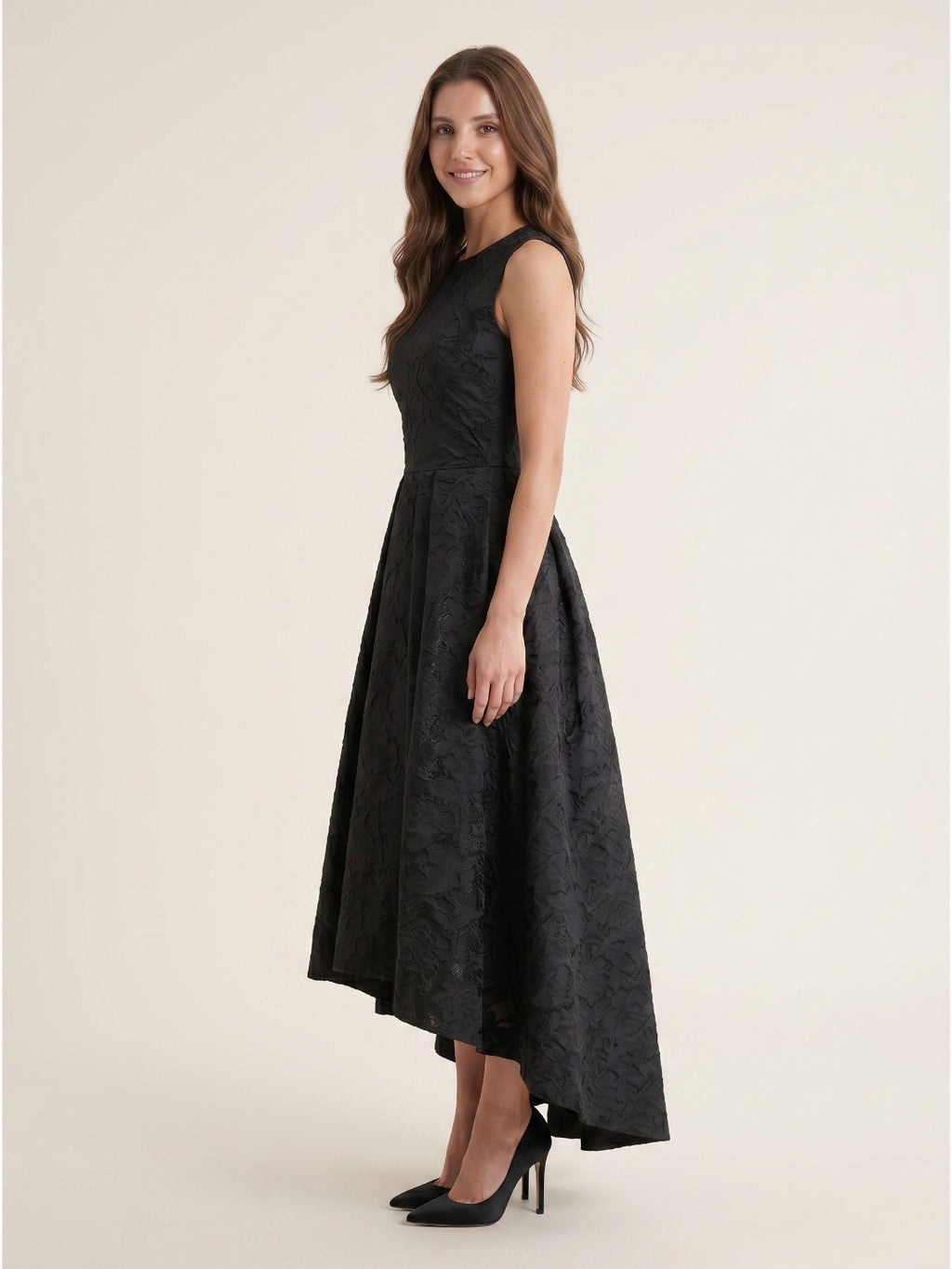 Black Jacquard A-Line Scoop Neck Back Zip Floor-Length Mother of the Bride Dresses with Ruffle