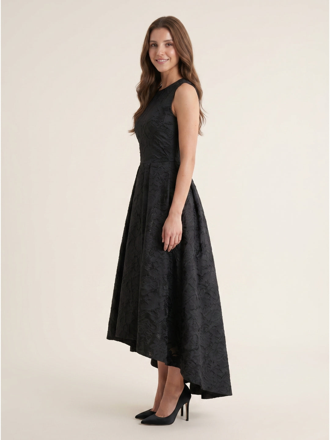 Black Jacquard A-Line Scoop Neck Back Zip Floor-Length Mother of the Bride Dresses with Ruffle