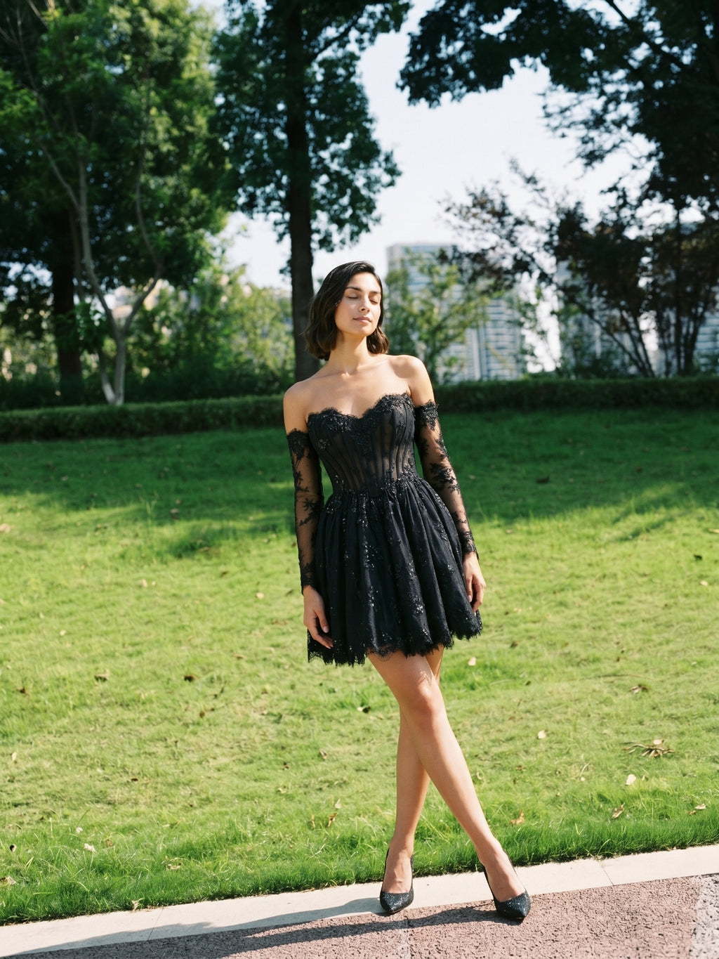 Black Lace A-Line Sweetheart Short Homecoming Dress with Sequins