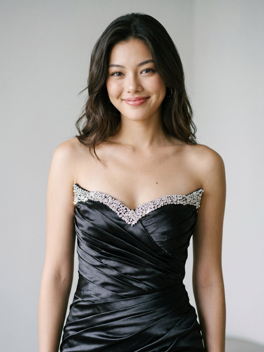 Black Satin Sheath Sweetheart Back Zip Short Homecoming Dress with Beading