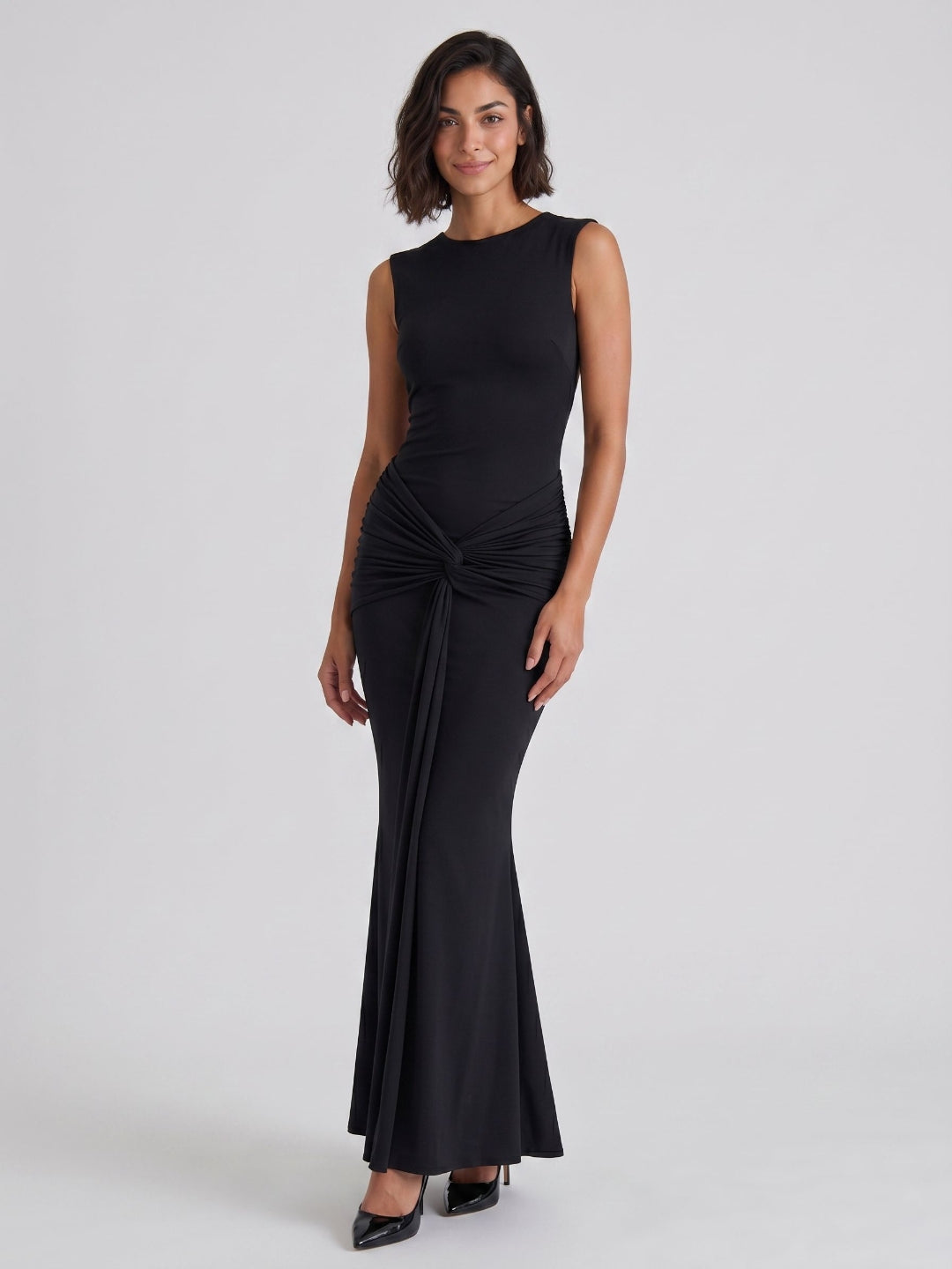 Black Stretch Knit Sheath Scoop Neck Backless Floor-Length Formal Dress with Pleating