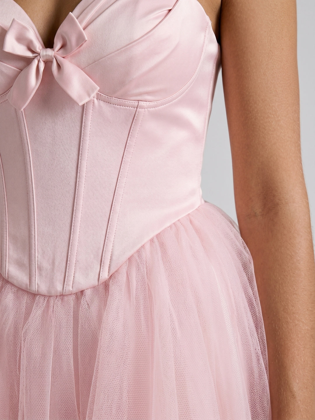 Blushing Pink Tulle A-Line Halter Criss-Cross Short Homecoming Dress with Bow