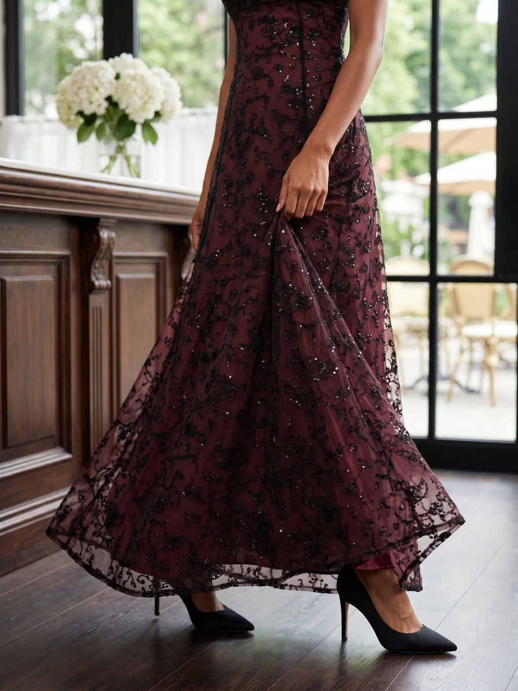 Burgundy Jacquard Sheath Straight Neck Backless Floor-Length Prom Dress