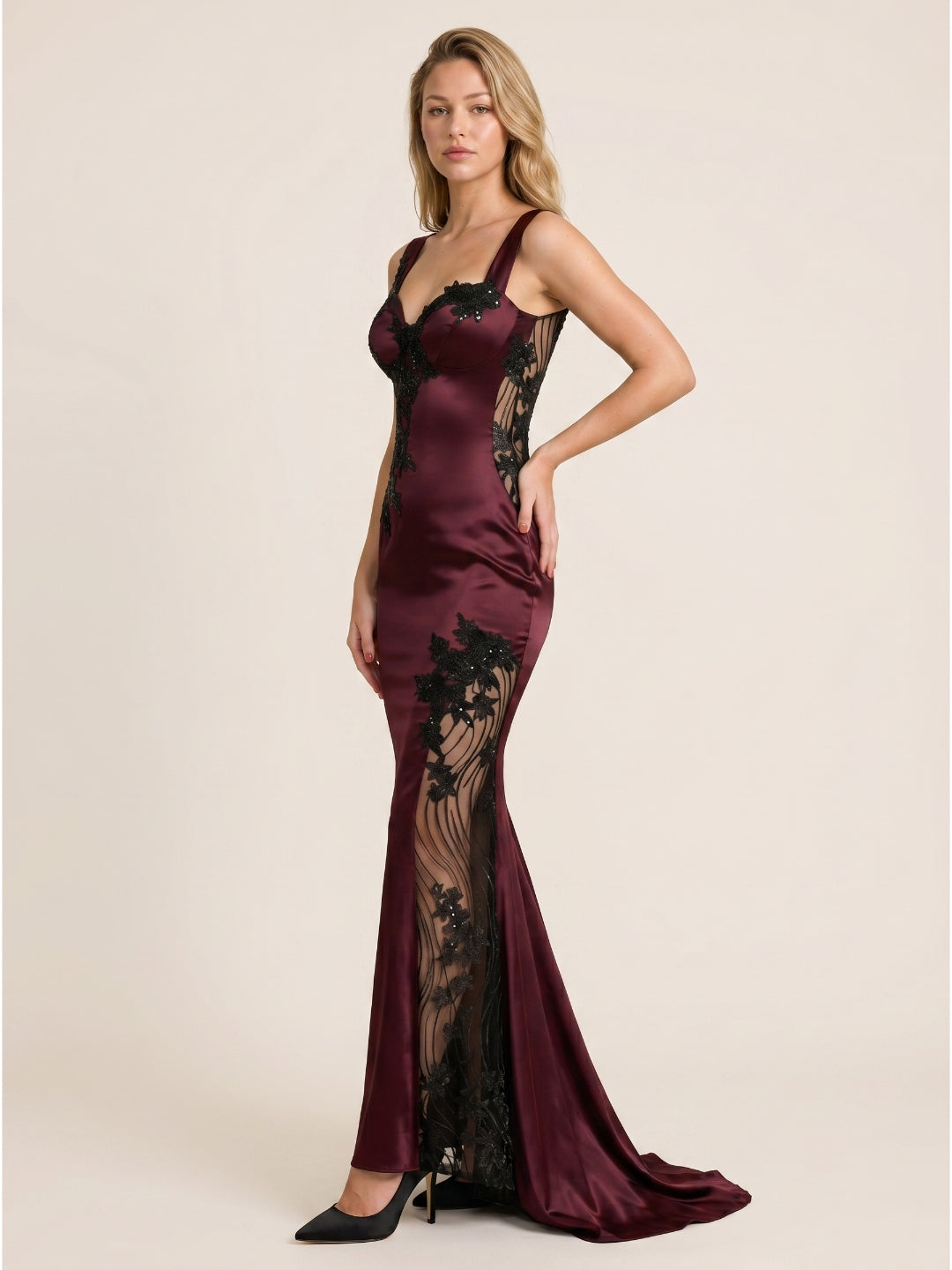 Cabernet Lace Mermaid V-Neck Backless Floor-Length Prom Dress with Beading