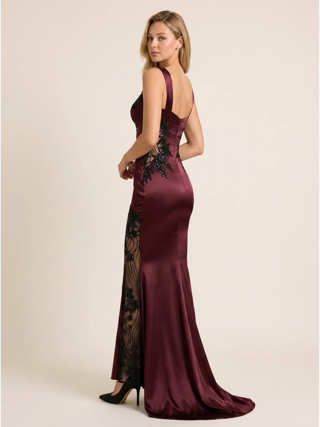 Cabernet Lace Mermaid V-Neck Backless Floor-Length Prom Dress with Beading
