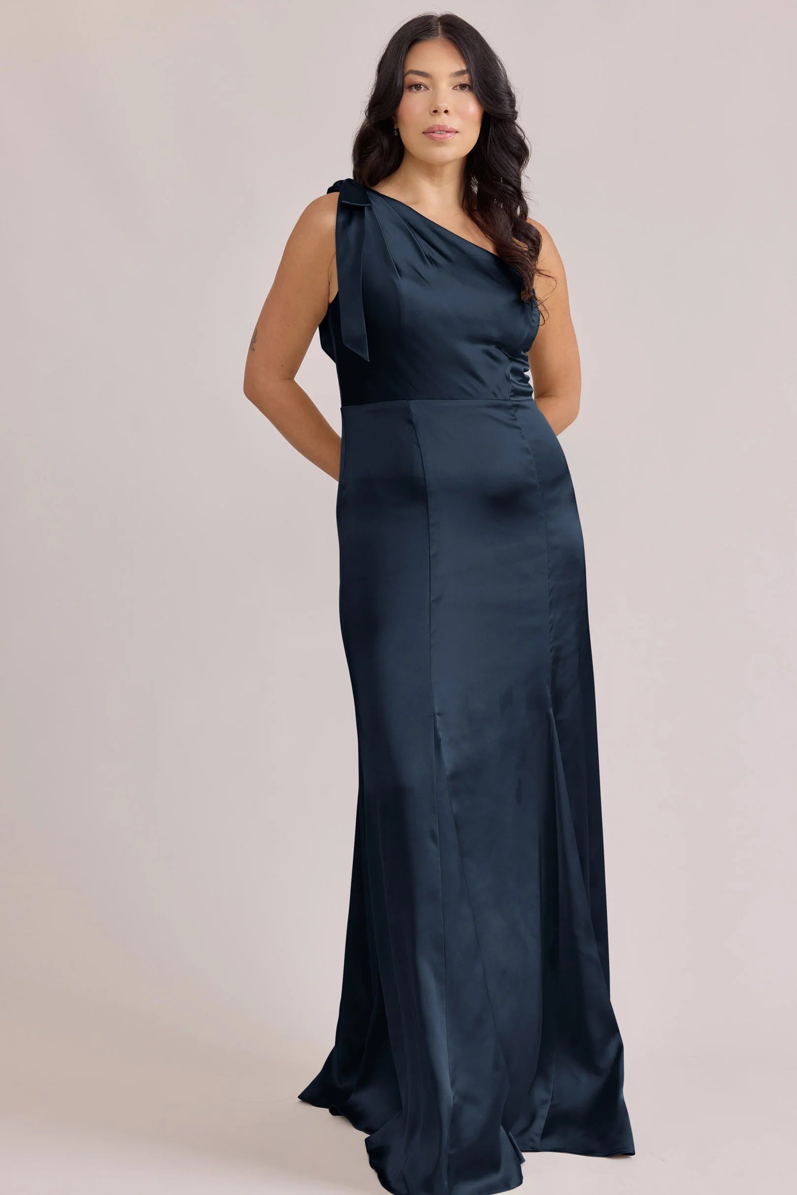 Chic One-Shoulder Navy Blue Satin Bridesmaid Dress with Bow Detail & Floor-Length Mermaid Hem