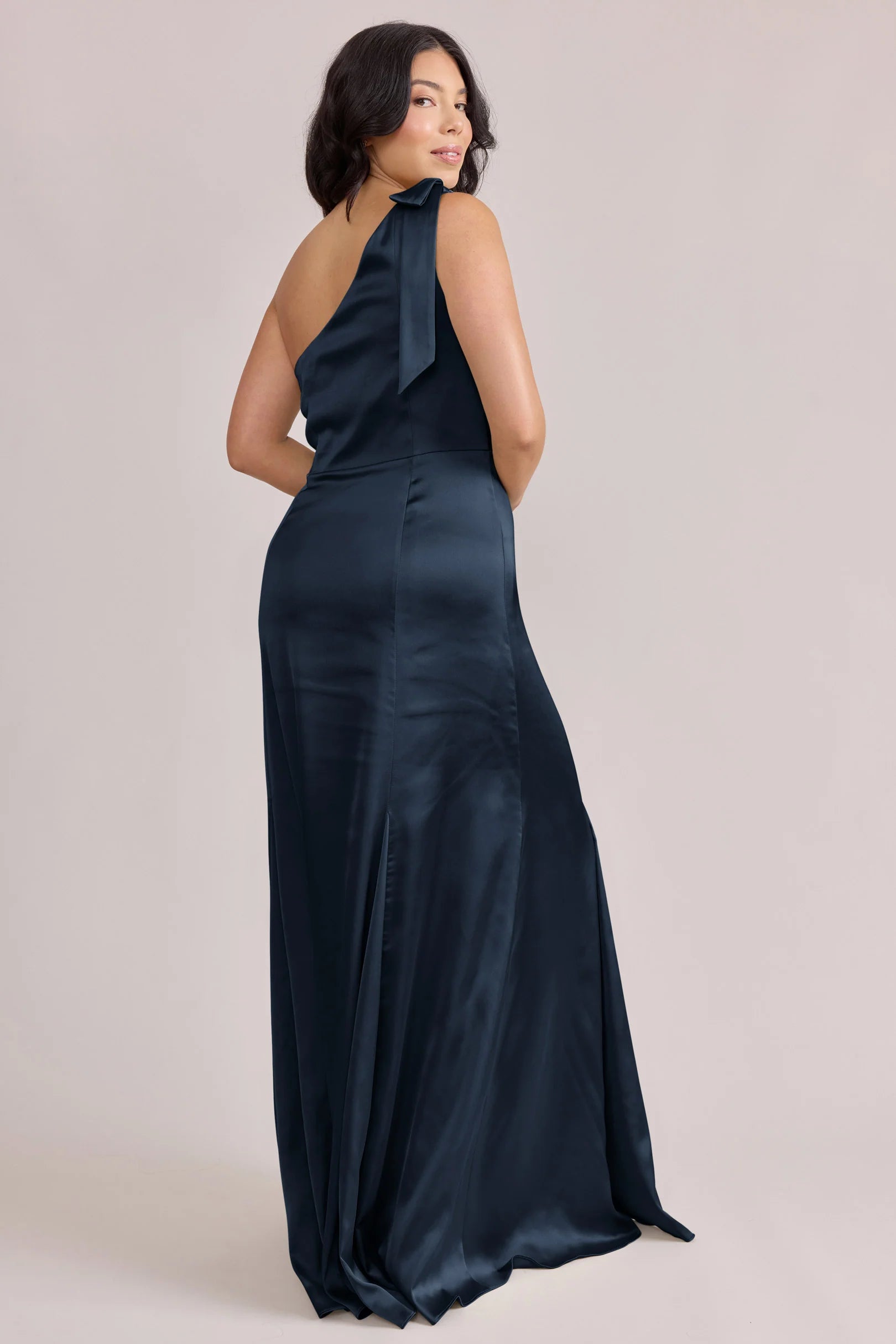 Chic One-Shoulder Navy Blue Satin Bridesmaid Dress with Bow Detail & Floor-Length Mermaid Hem