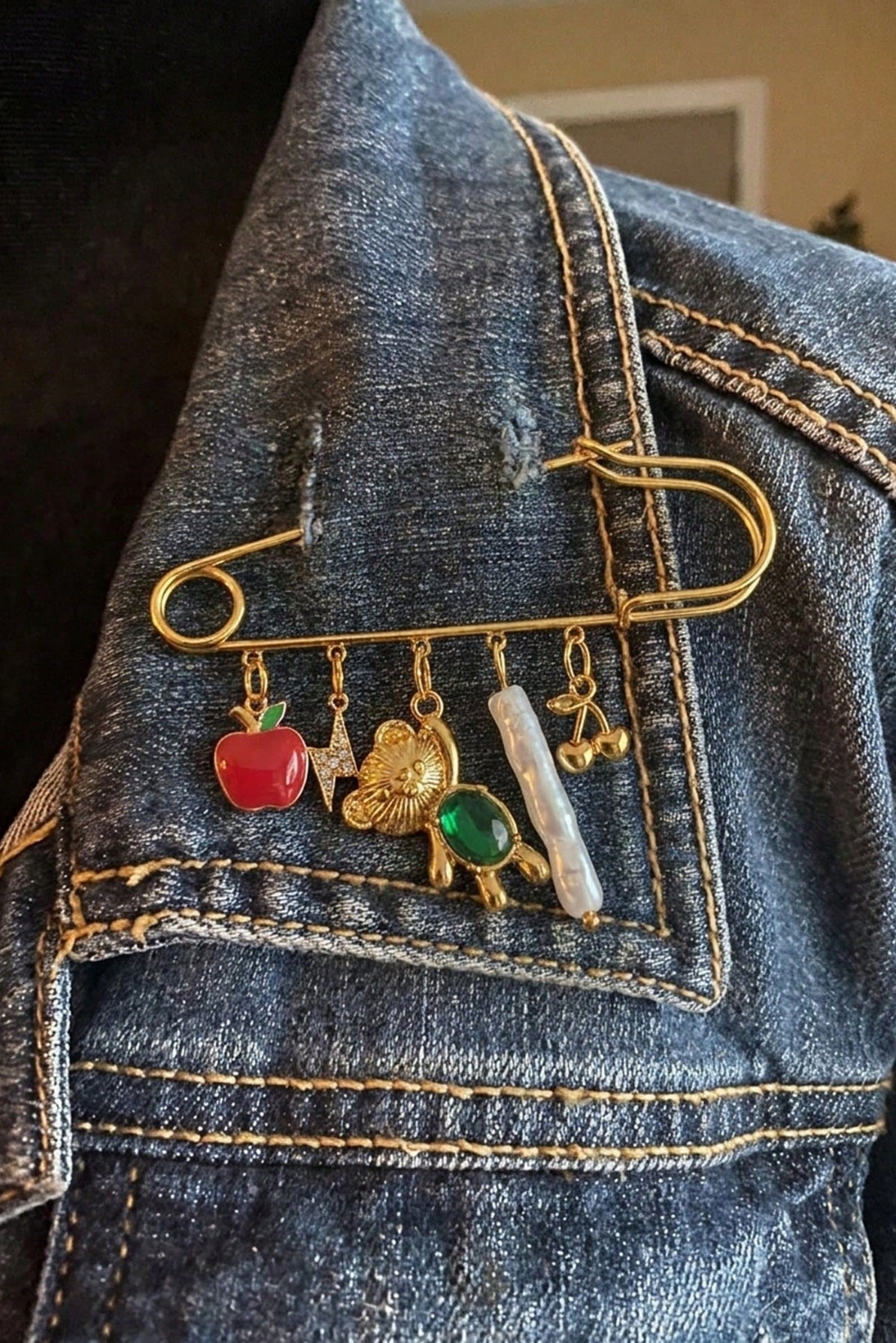 Cute Dangle Charms Gold Safety Pin Brooch Pin