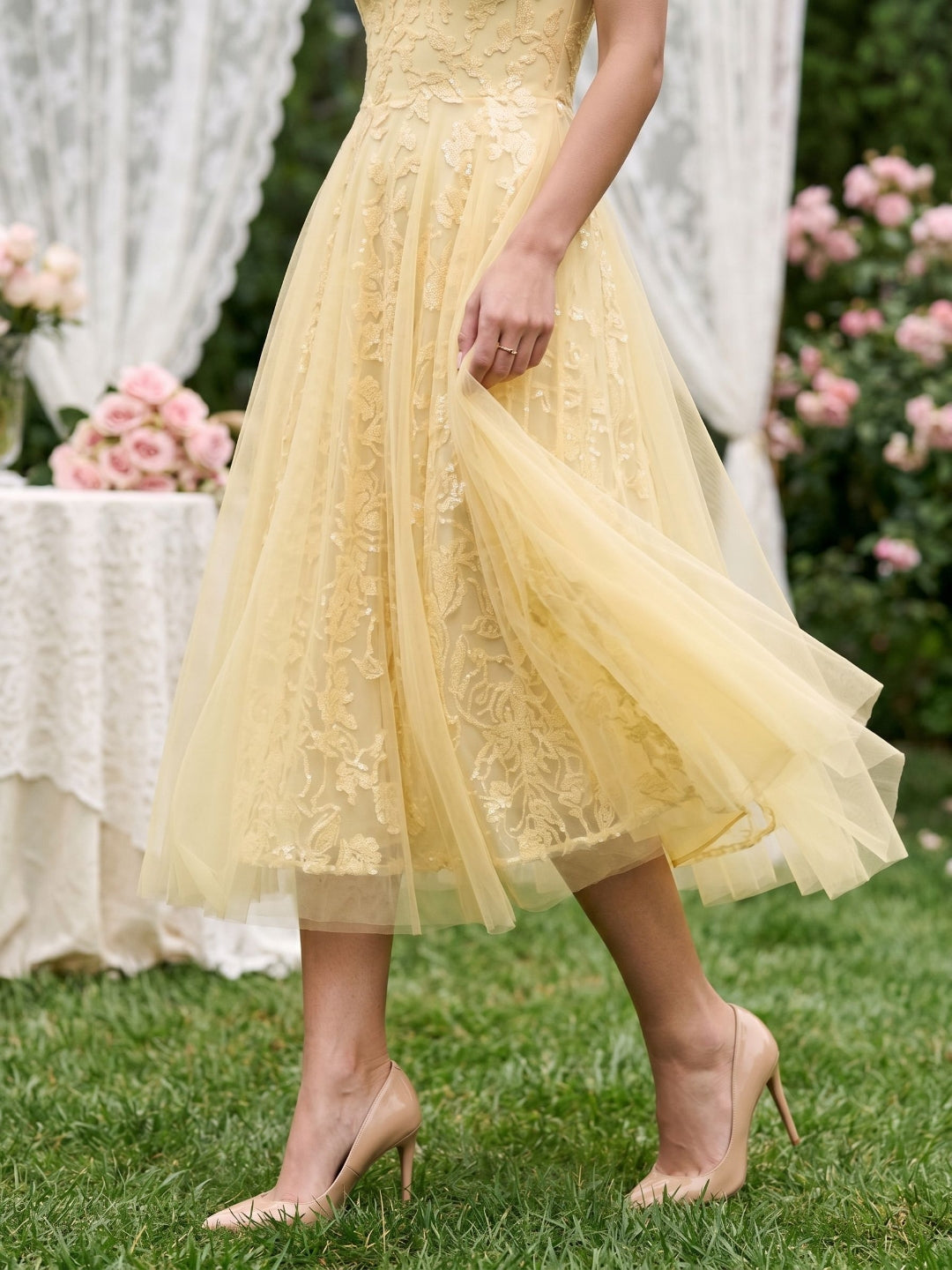 Daffodil Lace A-Line Square Neck Tea-Length Birthday Dress with Sequins