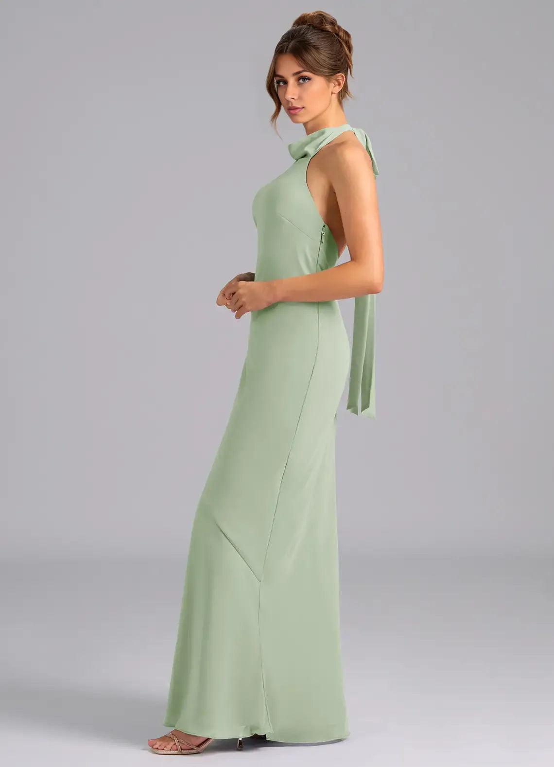 Elegant Sheath Chiffon Halter Neck Sleeveless Bow Back Floor Length Bridesmaid Dress