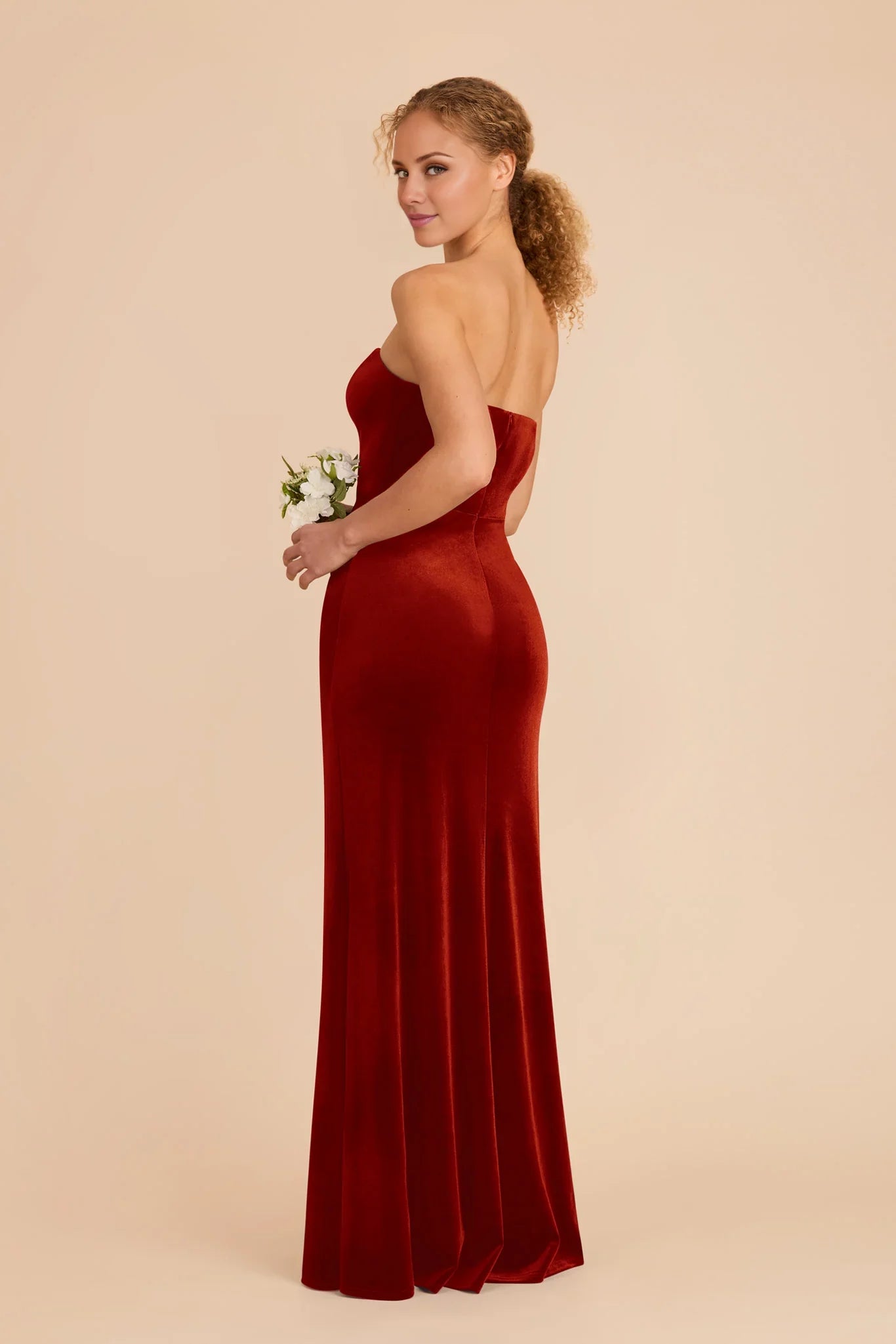 Elegant Burnt Orange Velvet Strapless Maxi Bridesmaid Dress with High Side Slit & Sleek Silhouette