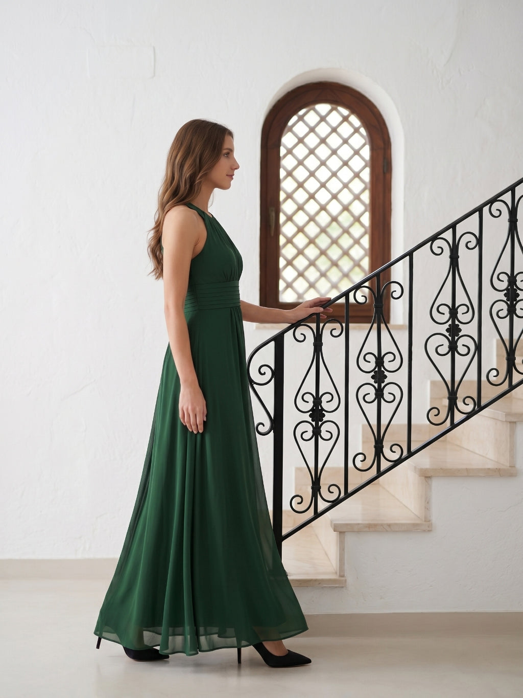Forest Green Chiffon A-Line Halter Back Zip Floor-Length Pleated Bridesmaid Dress
