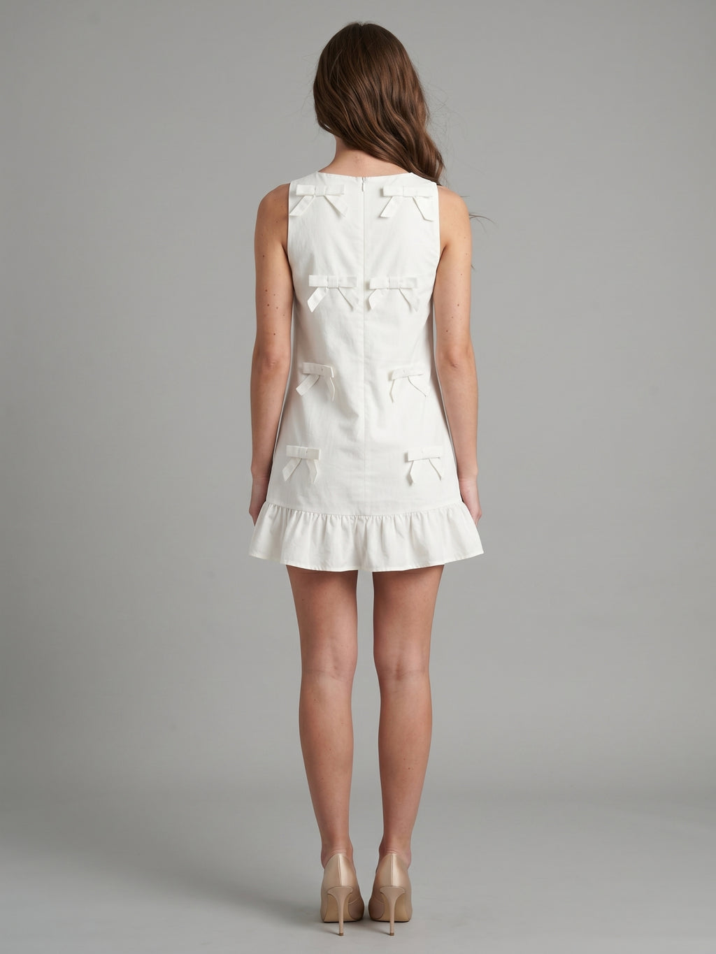 Ivory Chiffon Column V-Neck Back Zip Knee-Length Bridesmaid Dress with Bow