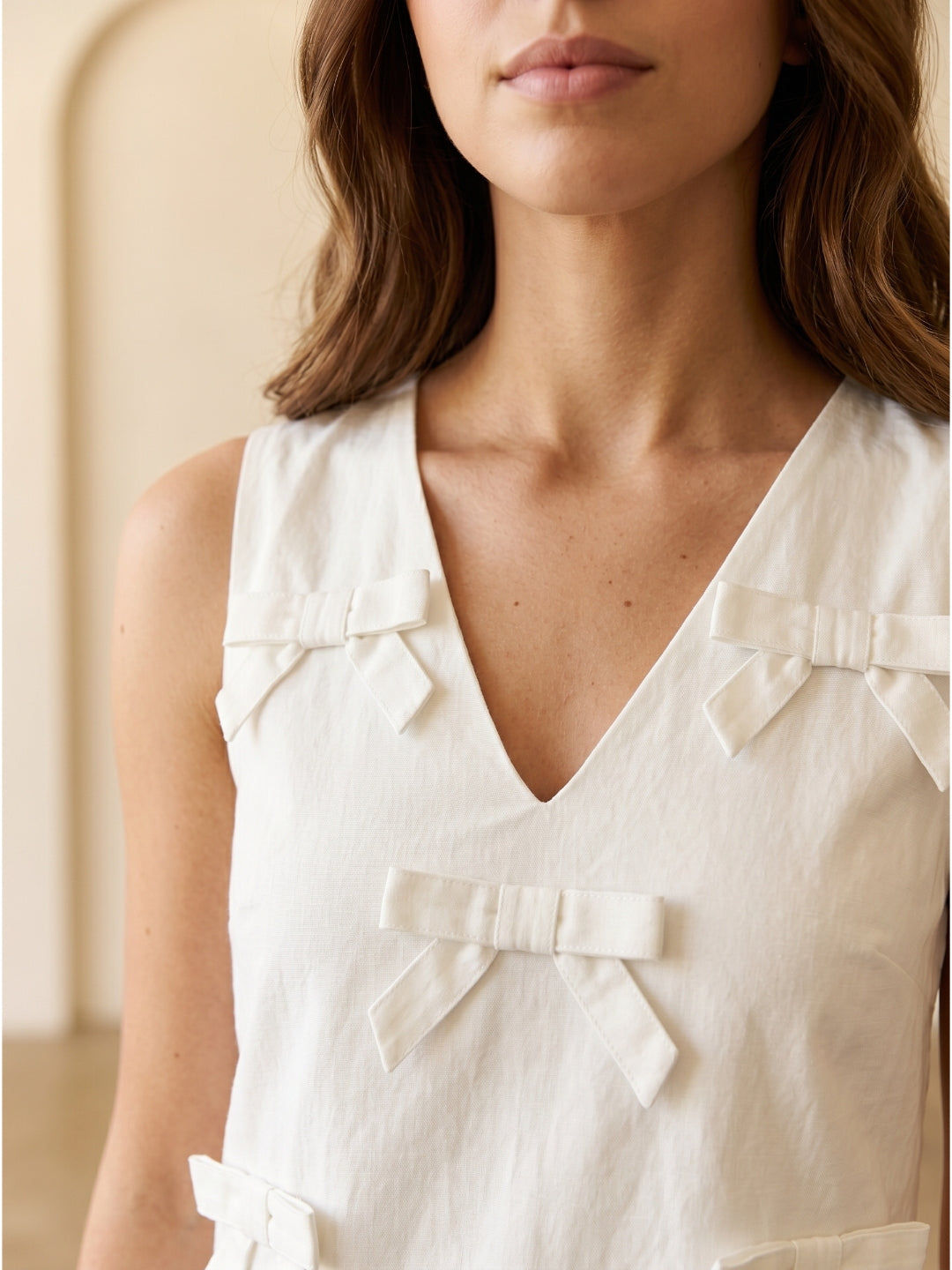 Ivory Chiffon Column V-Neck Back Zip Knee-Length Bridesmaid Dress with Bow