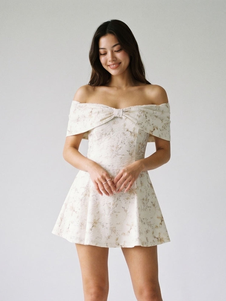 Ivory Jacquard A-Line Sweetheart Back Zip Short Dress with Pleating