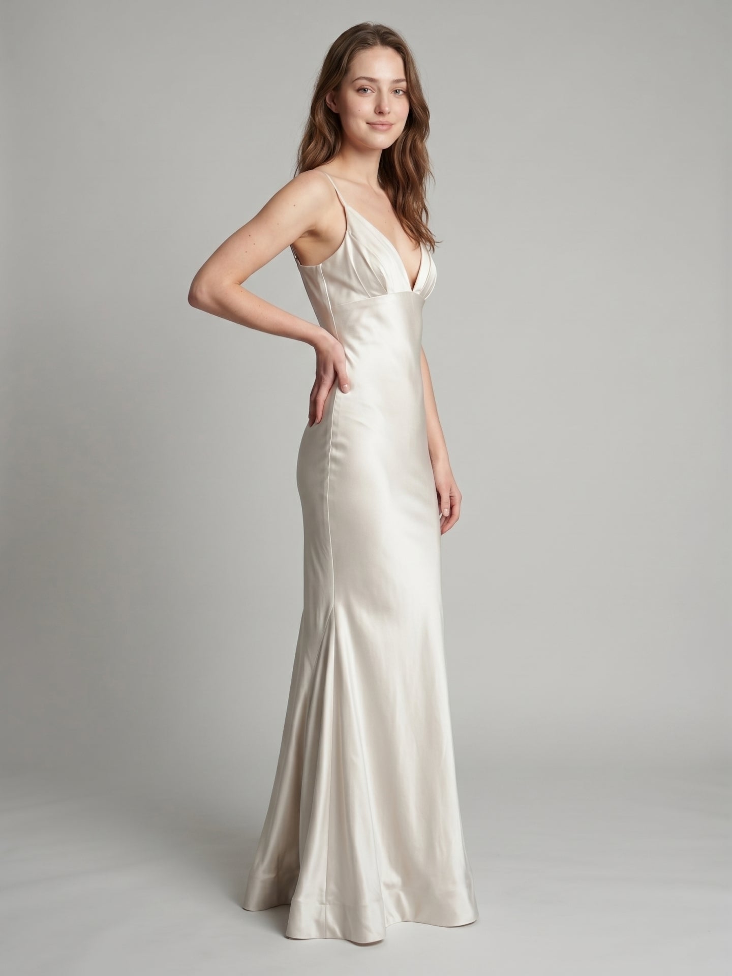 Ivory Satin Sheath V-Neck Backless Floor-Length Bridesmaid Dress with Pleated Detail