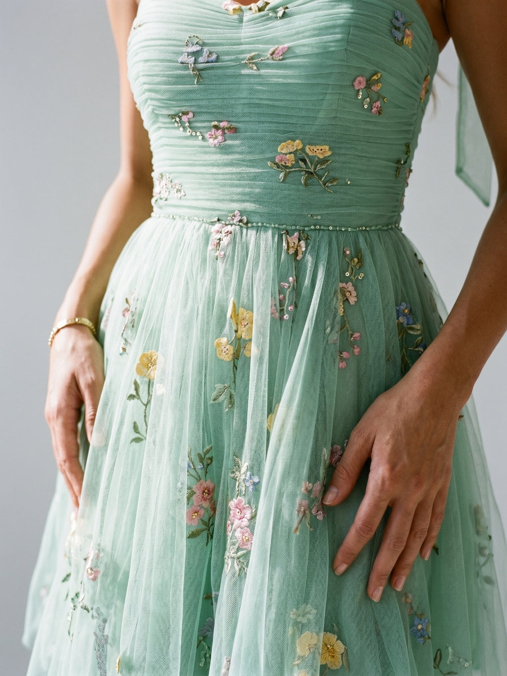 Mint Green Tulle A-Line Sweetheart Back Zip Short Homecoming Dress with Floral Appliques