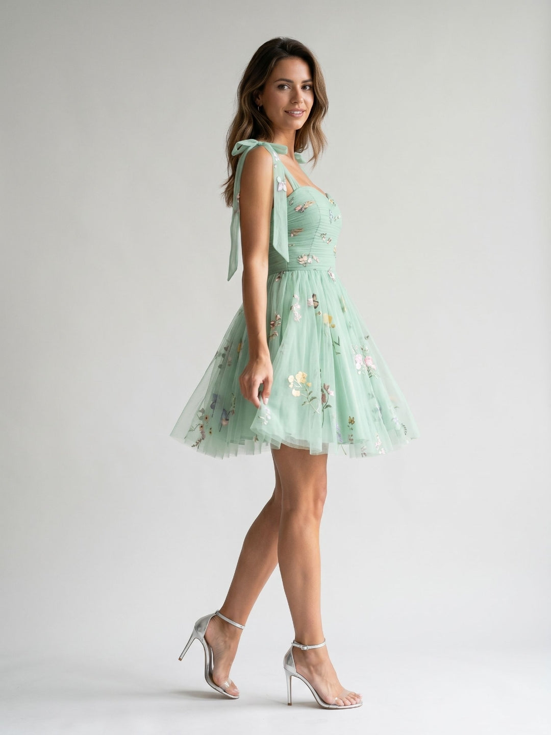 Mint Green Tulle A-Line Sweetheart Back Zip Short Homecoming Dress with Floral Appliques