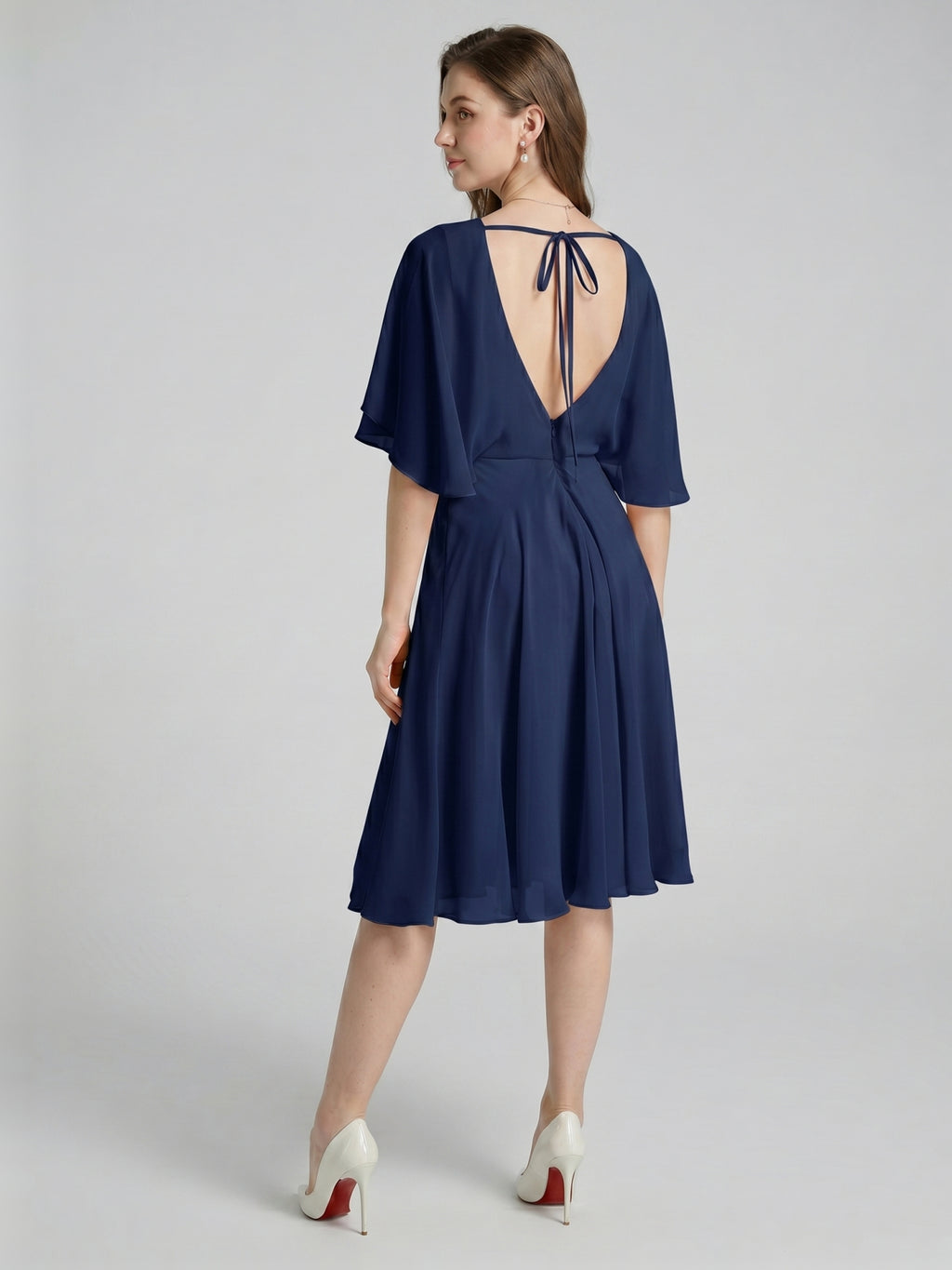 Modest Navy Blue Chiffon A-Line Scoop Neck Backless with Pleated Knee-Length Bridesmaid Dress