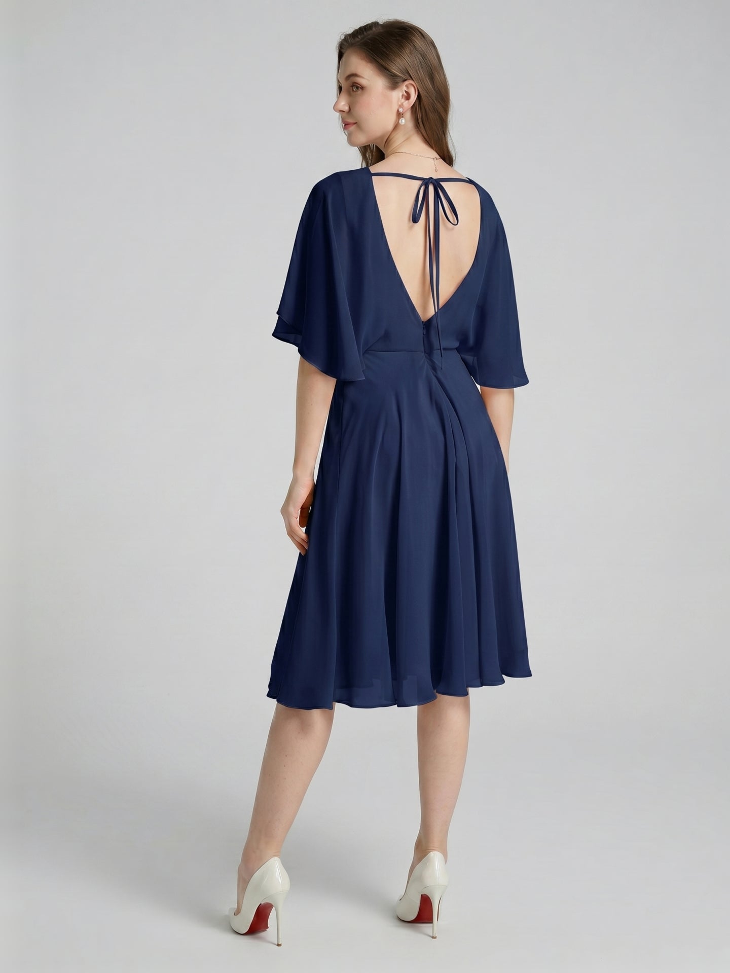 Modest Navy Blue Chiffon A-Line Scoop Neck Backless with Pleated Knee-Length Bridesmaid Dress