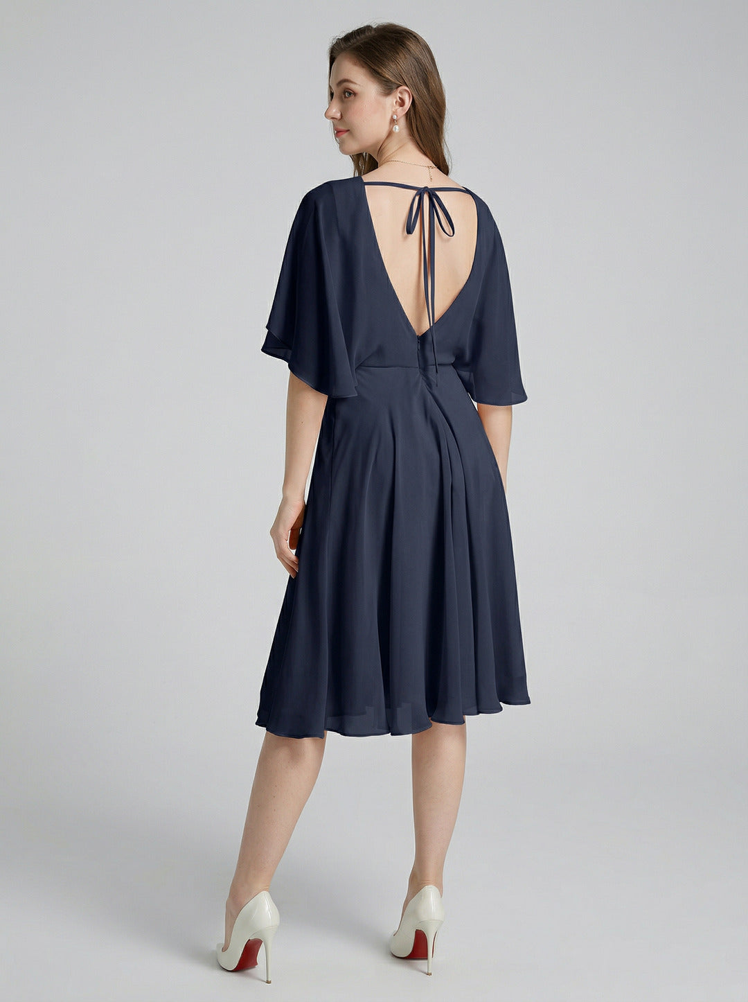 Modest Navy Blue Chiffon A-Line Scoop Neck Backless with Pleated Knee-Length Bridesmaid Dress