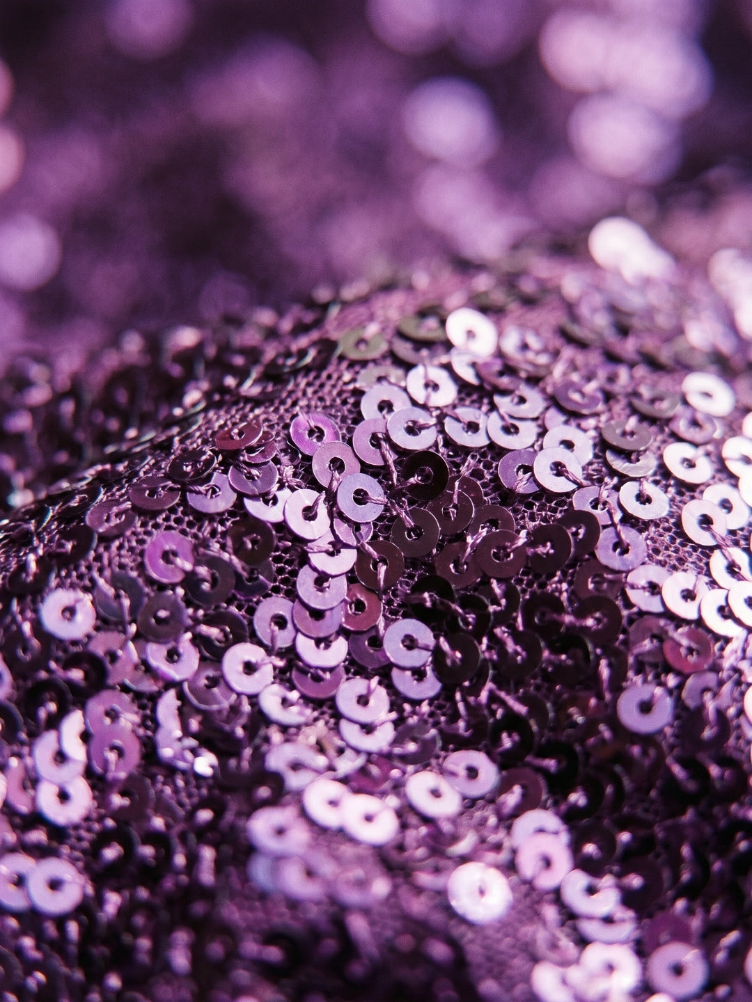 Plum Sequin Column V-Neck Lace-Up Back Short Homecoming Dress