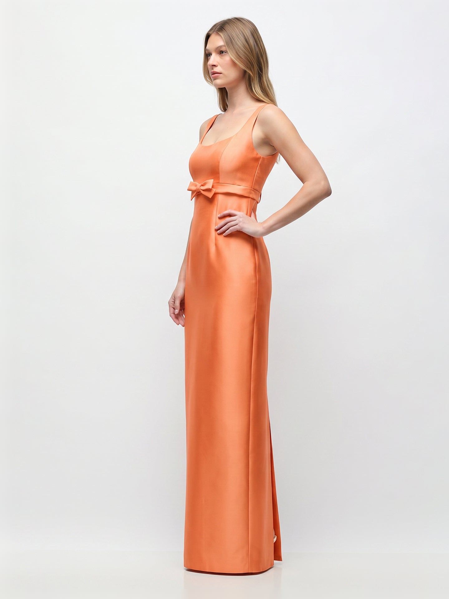 Refined Orange Satin Sheath Square Neck Backless Floor-Length Bridesmaid Dress with Bow