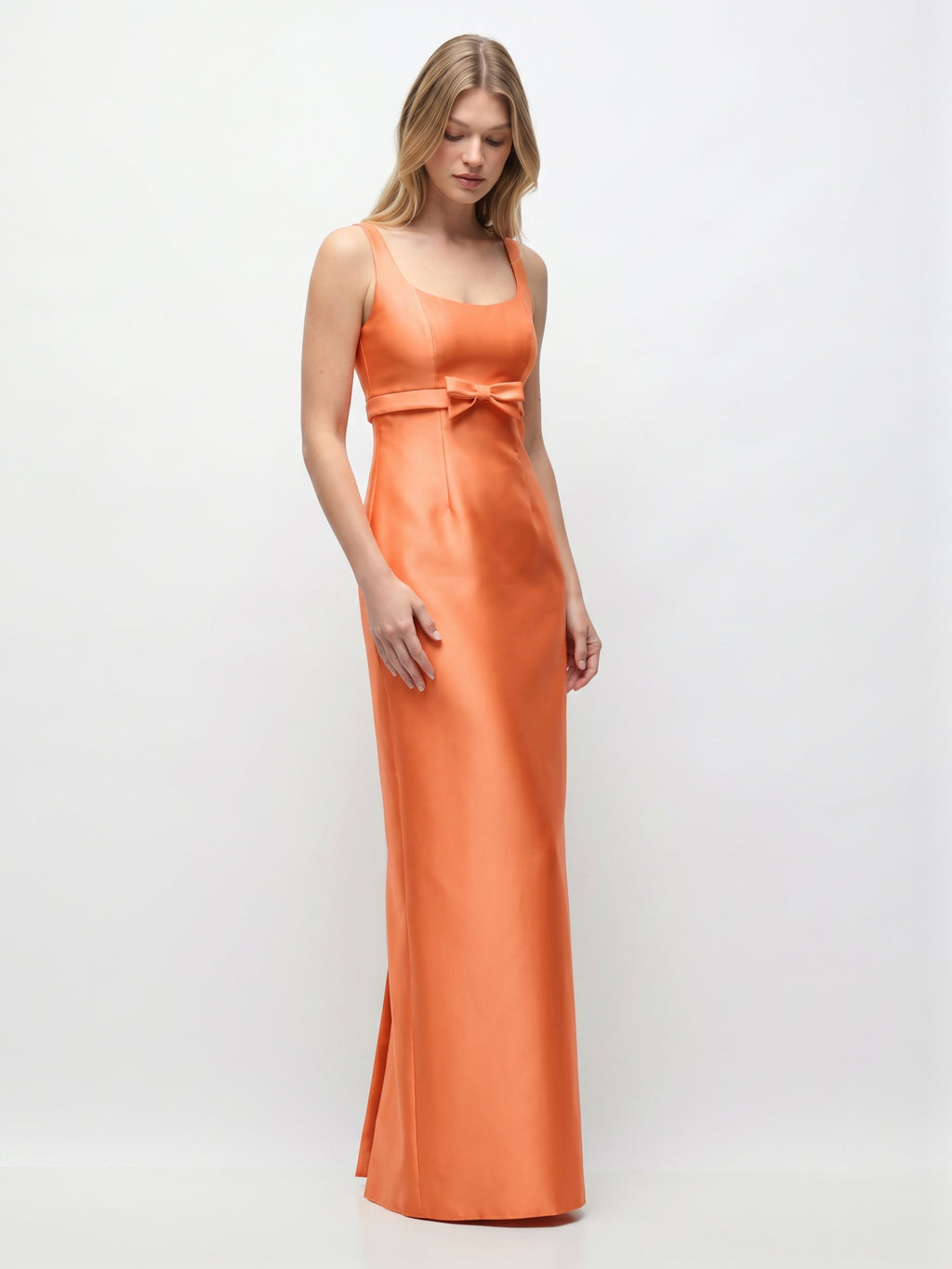 Refined Orange Satin Sheath Square Neck Backless Floor-Length Bridesmaid Dress with Bow