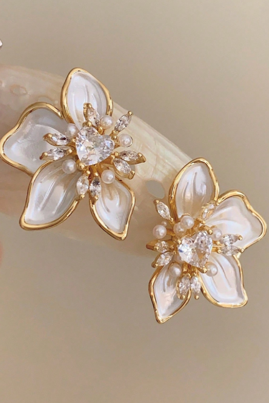 Gold Tone Mother of Pearl Flower Stud Earrings Heart CZ Pearl Accent Elegant Bridal Jewelry