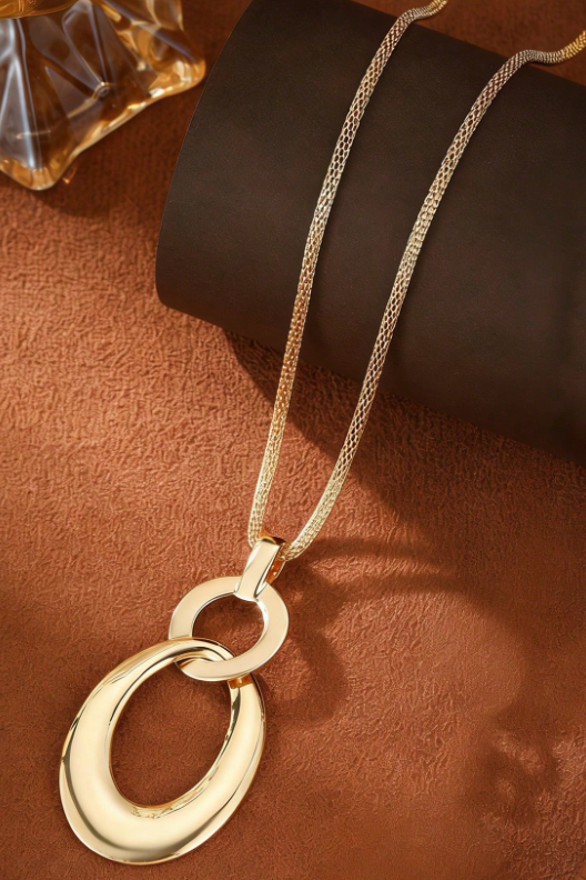 Modern Linked Oval Gold Pendant Long Necklace