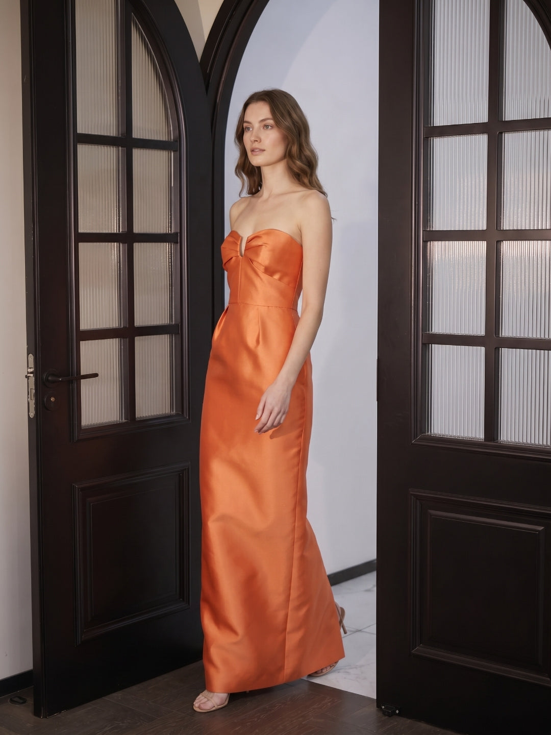 Sculpted Orange Satin Sheath Sweetheart Backless Floor-Length Bridesmaid Dress with Pleats