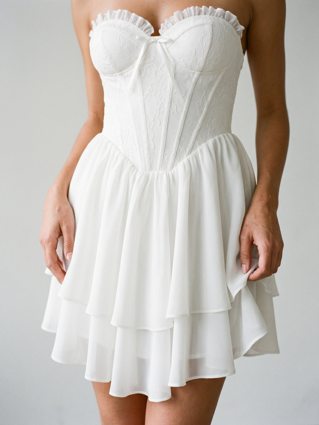 White Chiffon A-Line Sweetheart Back Zip Mini Homecoming Dress with Ruffles