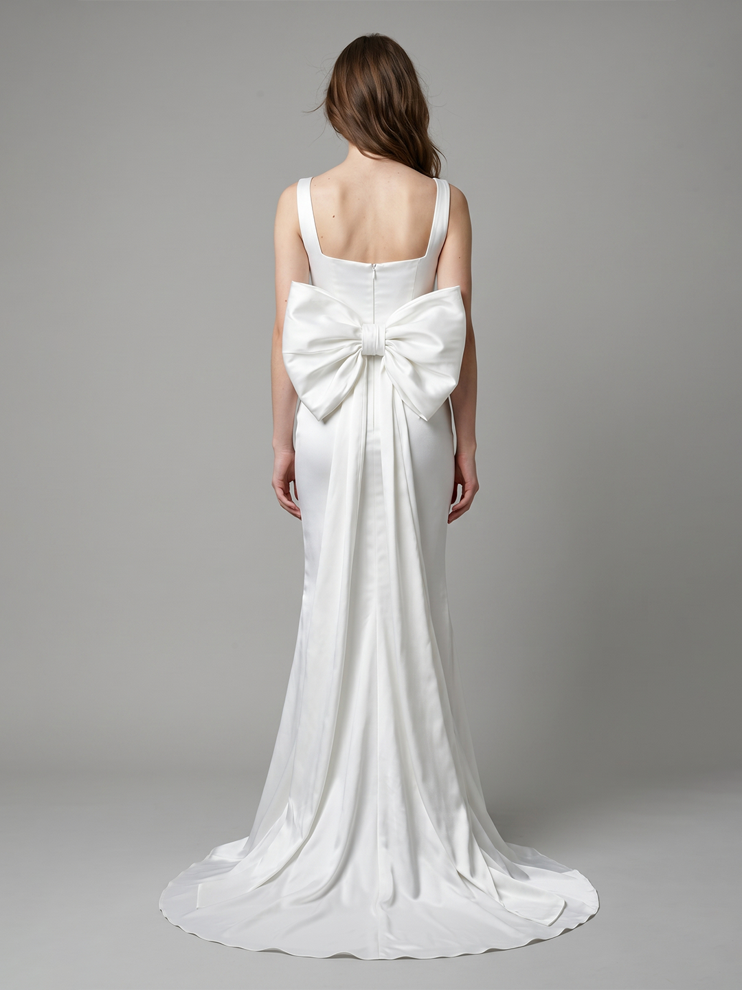 White Satin Mermaid Square Neck Backless Floor-Length Bridesmaid Dress with Bow