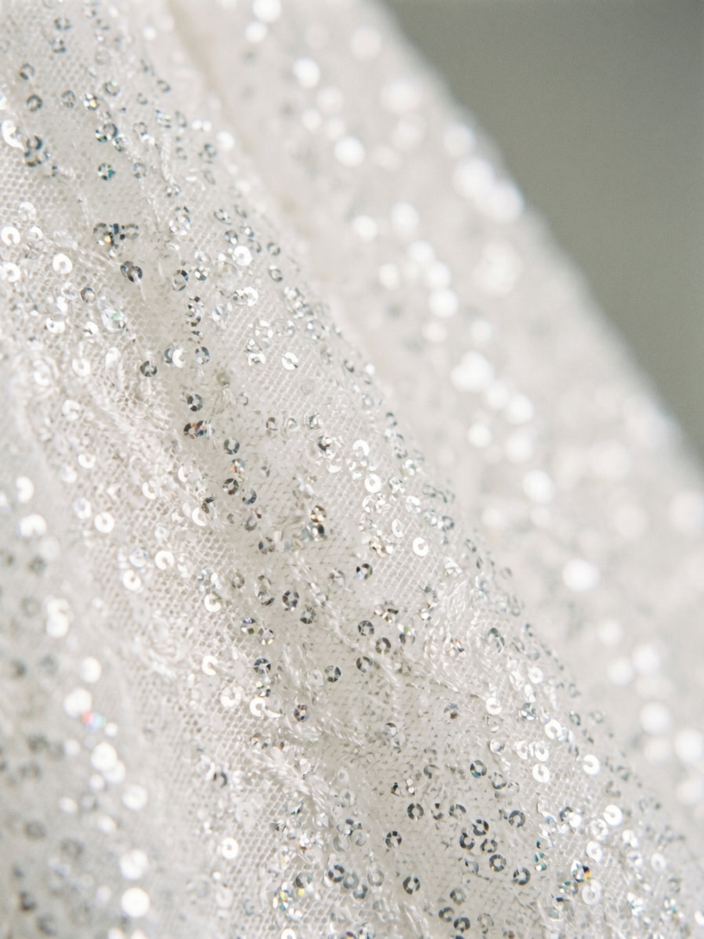 White Sequin A-Line Sweetheart Criss-Cross Straps Short Homecoming Dress