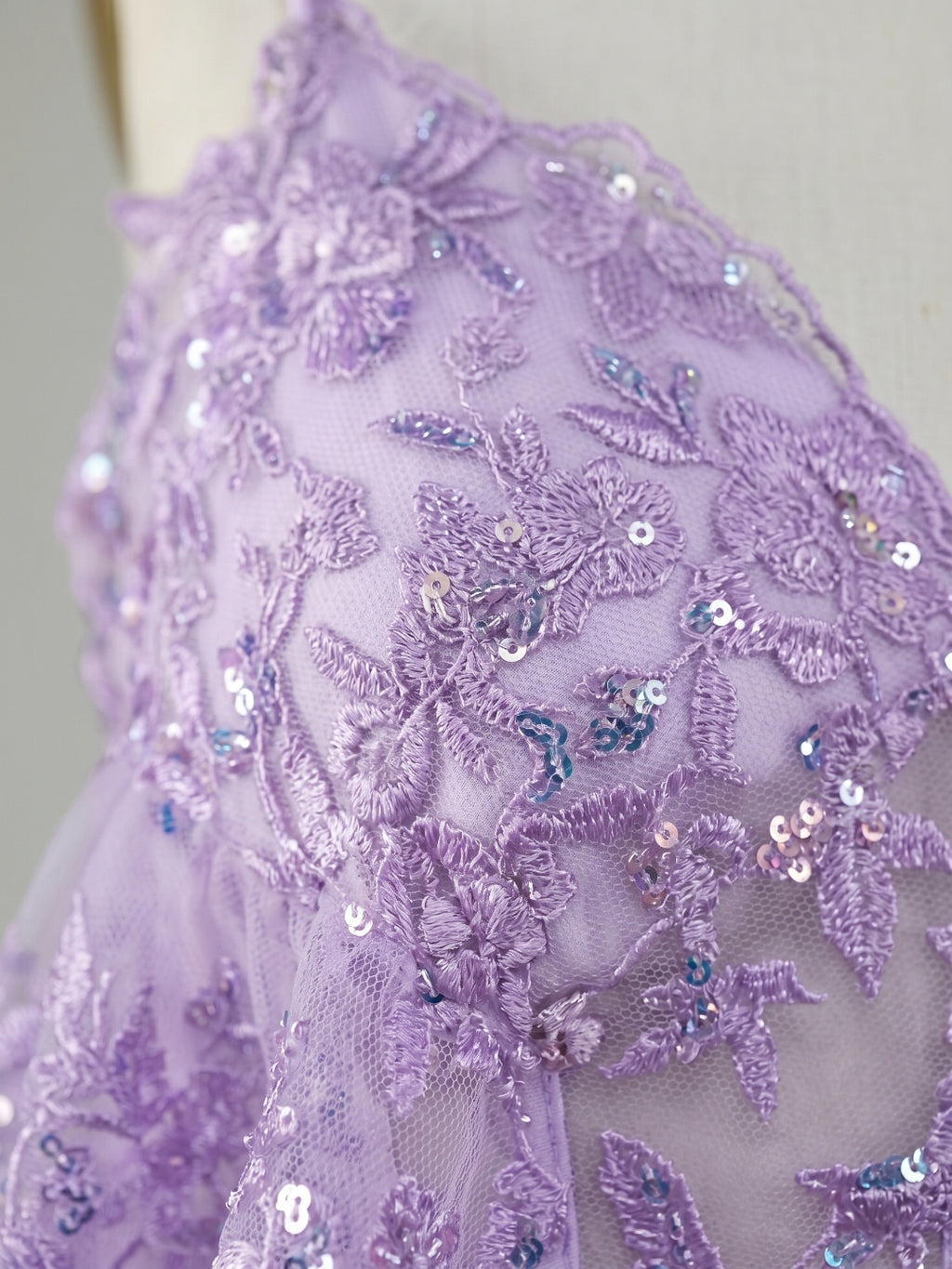 Wisteria Tulle A-Line Sweetheart Back Zip Short Homecoming Dress with Sequins