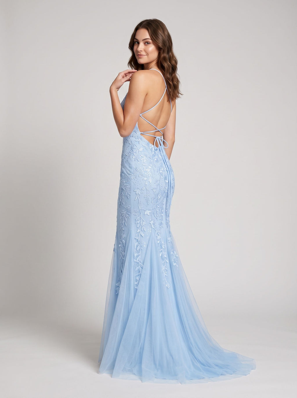 Sky Blue Tulle Mermaid Scoop Neck Neck Lace-up Floor-Length Dress with Lace Appliques