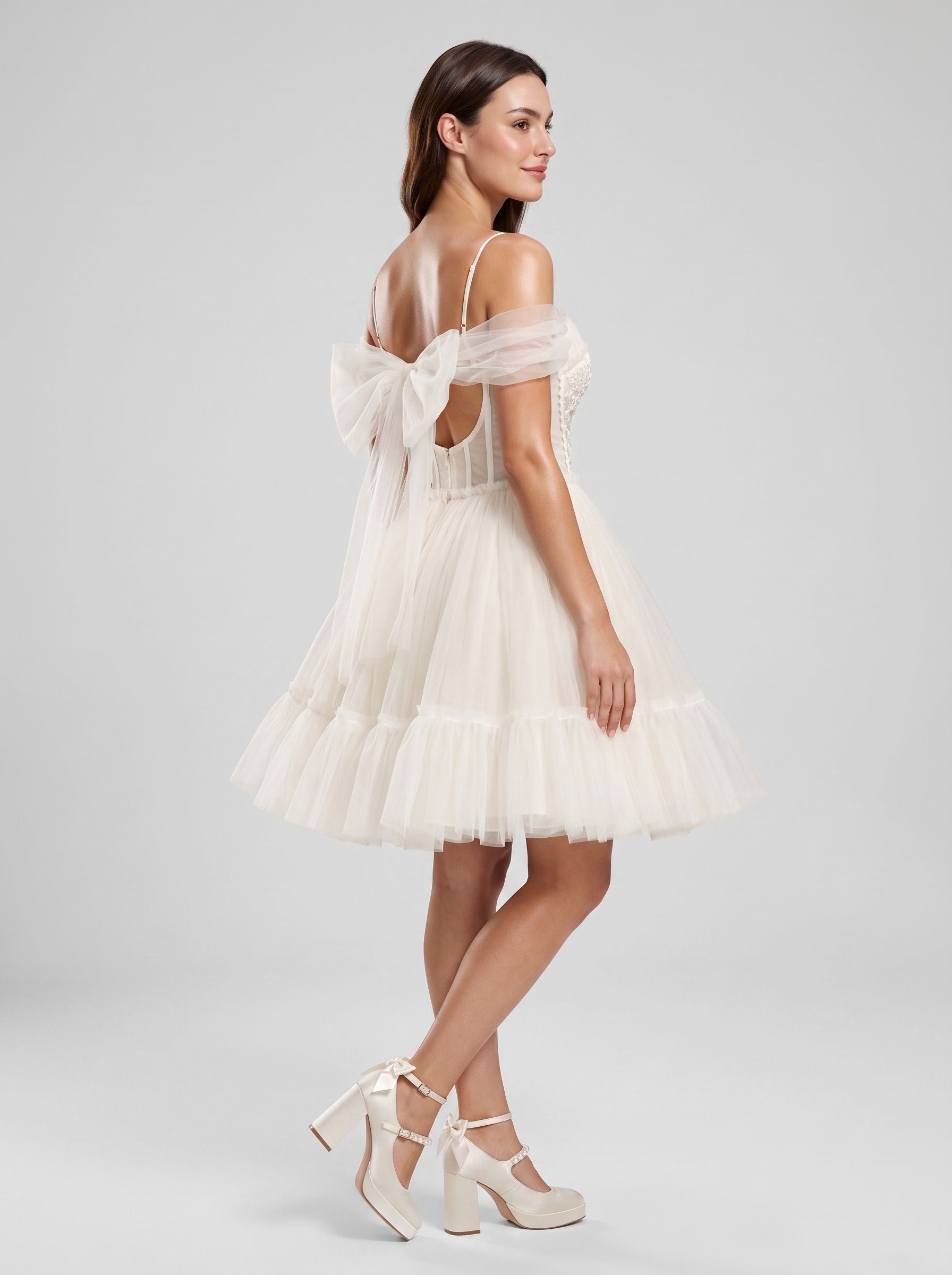 Ivory Tulle A-Line Sweetheart Bow Short Dress with Spaghetti Straps