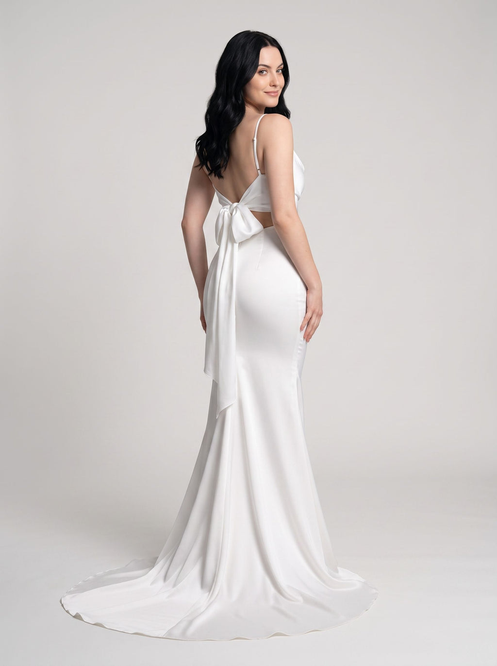 White Satin Mermaid Cowl Neck Bow Floor-Length Dress with Small Train