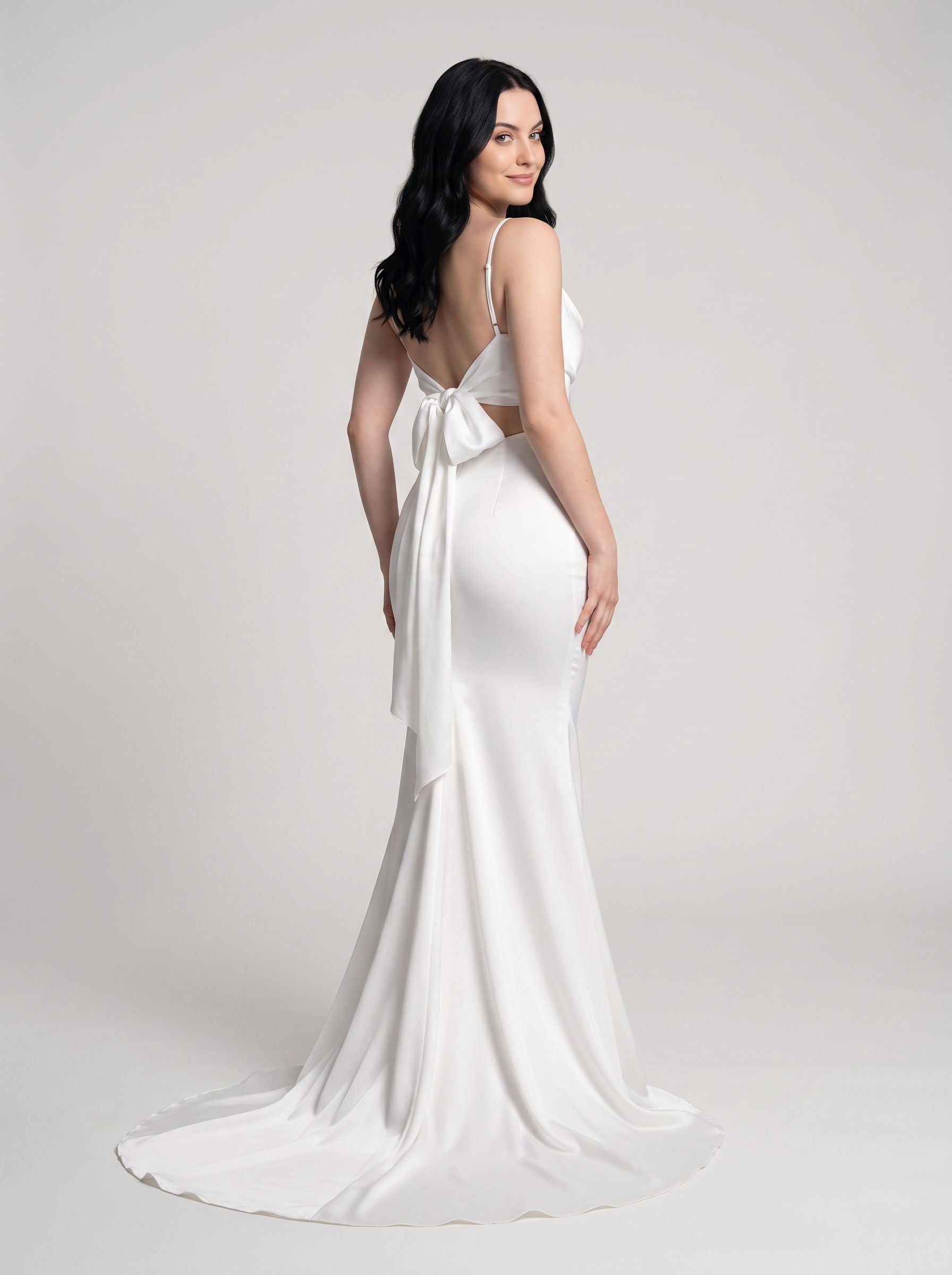 White Satin Mermaid Cowl Neck Bow Floor-Length Dress with Small Train